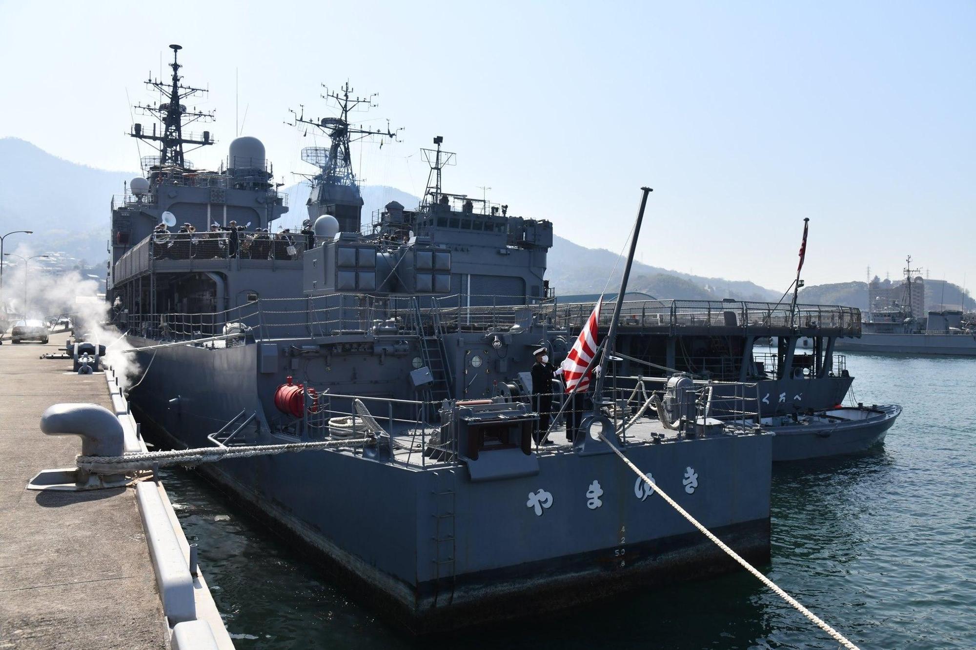 日本防衛裝備廳拍賣今年初退役的山雪號（圖）的舵輪。（翻攝自日本海上自衛隊臉書）