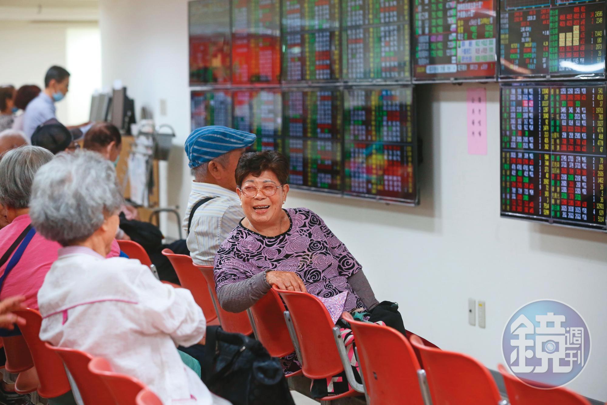 股價不斷向上攀升,代表經濟發展表現優異,投資人信心十足,也是對執政者的一種肯定。