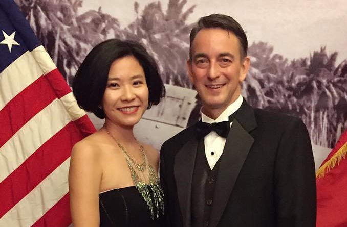 中國於24日下令美國關閉成都總領事館。這股風波燒到美國駐成都總領事夫人、台灣美食作家莊祖宜（左）。（翻攝莊祖宜臉書）