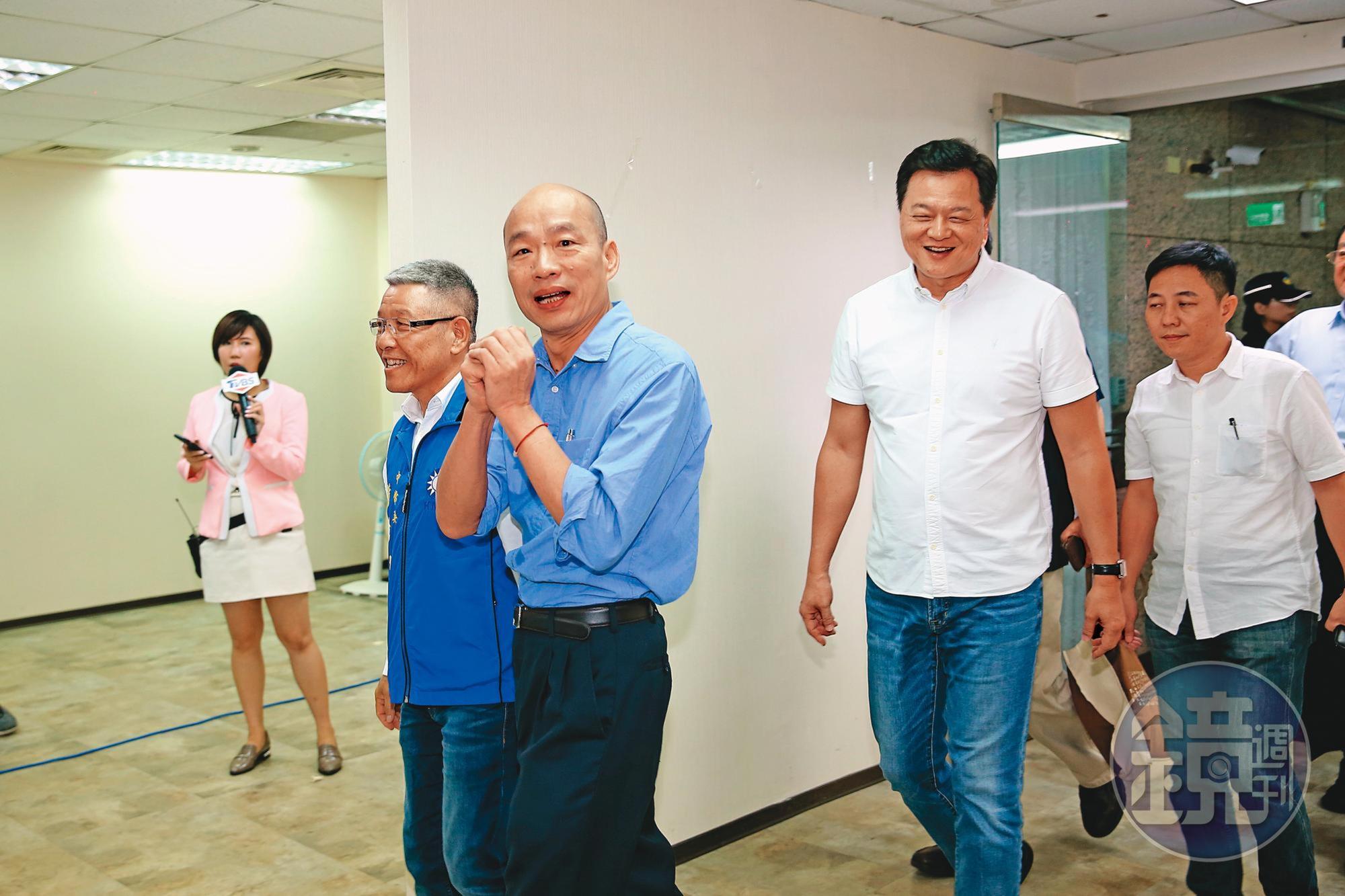 罷韓過後,韓國瑜下一步動向未明,反倒給了挺韓大將周錫瑋運作空間,近日積極爭取韓粉支持。