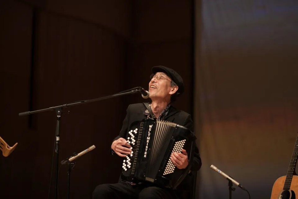 日本歌手鈴木常吉去世，享壽65歲。（網路圖片）