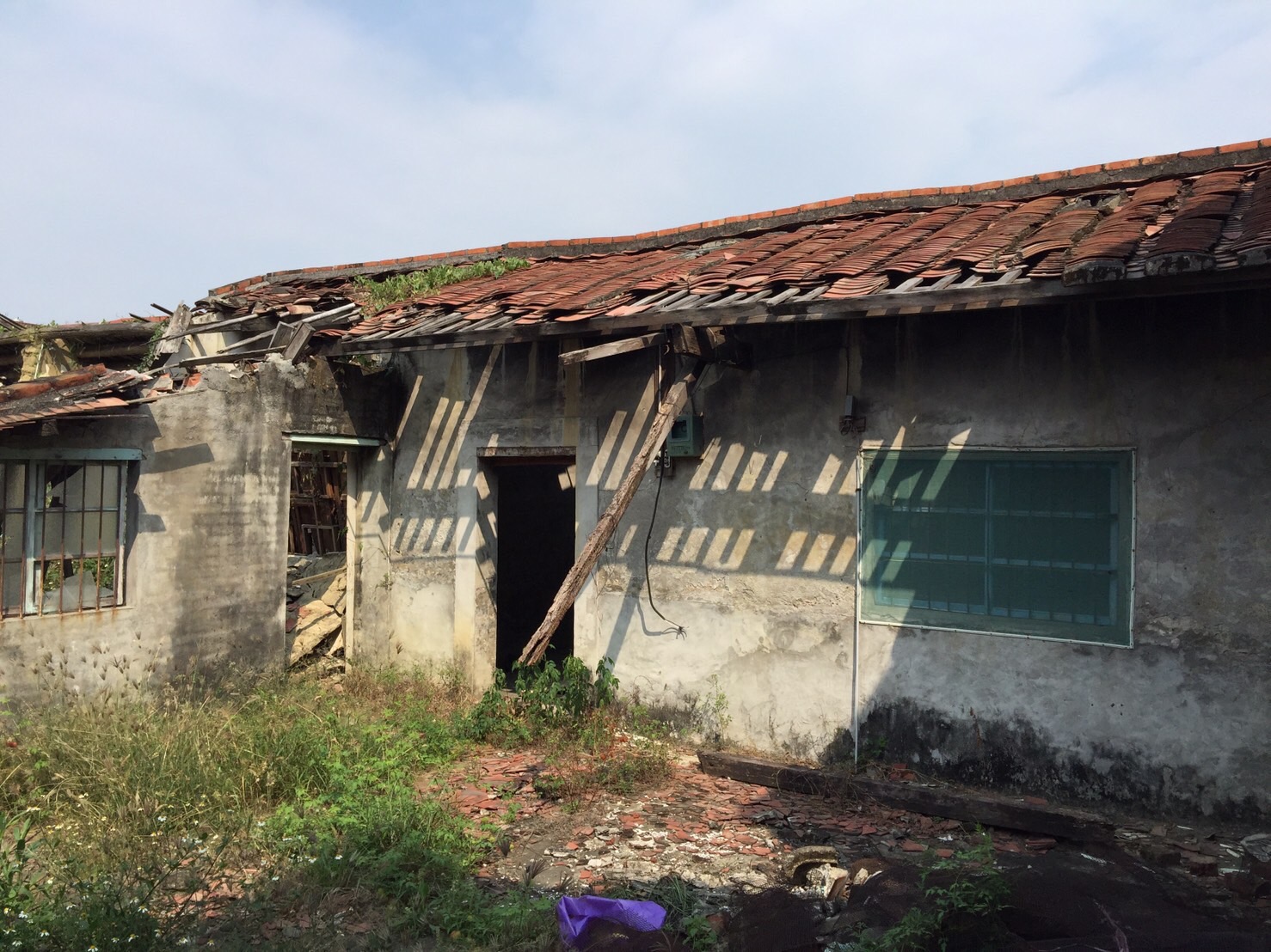 羅紹和的父親羅德興來台後，為了養家餬口，一度做起賣包子、賣麵的小生意。圖為羅紹和的美濃老家。（羅紹和提供）