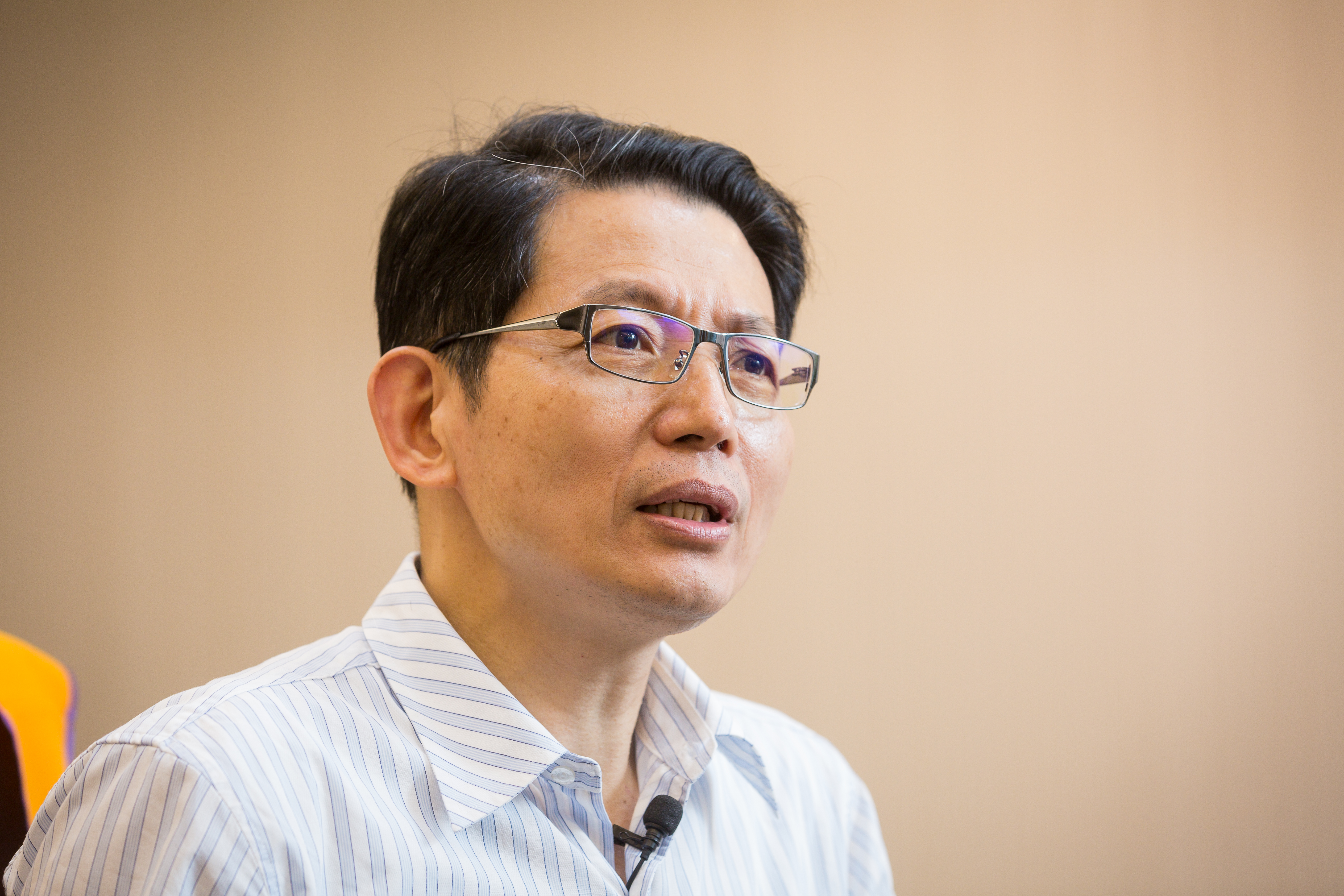 2013年7月洪仲丘事件爆發，時任國防部發言人的羅紹和作為對外主要窗口，一度因壓力過大出現輕生念頭。