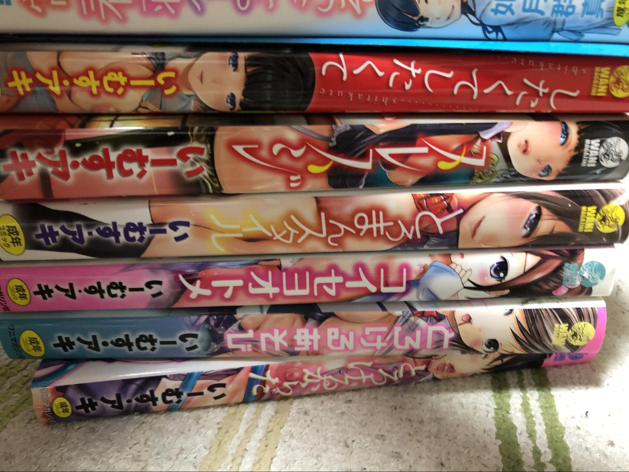 日本知名成人漫畫家E-musu Aki驚傳逝世，粉絲在社群PO出漫畫作品悼念。（翻攝Twitter：@nknkgfdmbm)