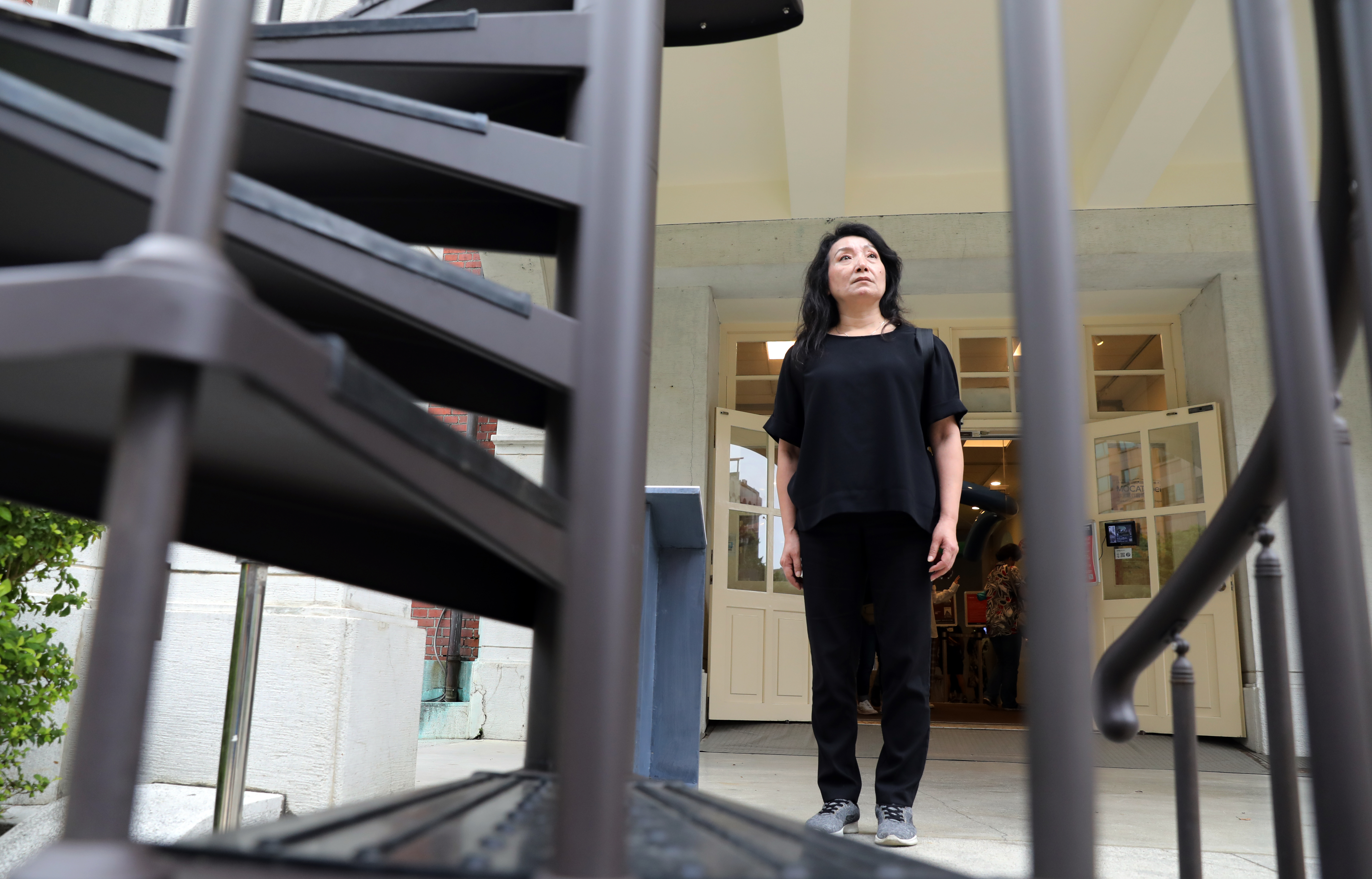 王薇君長年站在被害人的立場上倡議提昇權益，她感嘆明白家屬心境的人很少。
