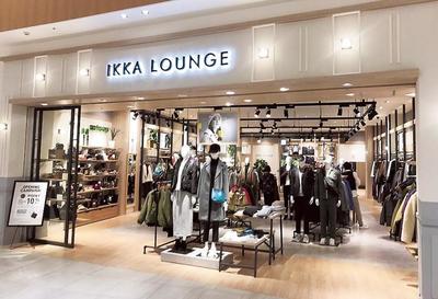 Neutral Pocket與AEON集團旗下企業「COX」合作，利用AI分析技術企劃未來的商品。圖為COX底下時裝品牌「ikka」的店鋪。