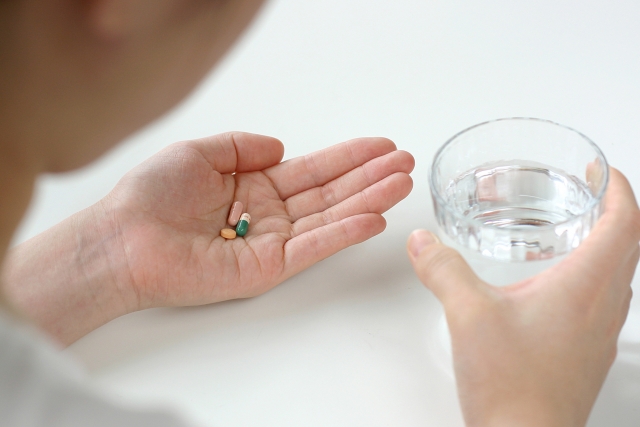 國人常用的胃藥中竟疑似含有致癌成份，食藥署令其在8月1日起全面禁用。（翻攝自Photo-AC）