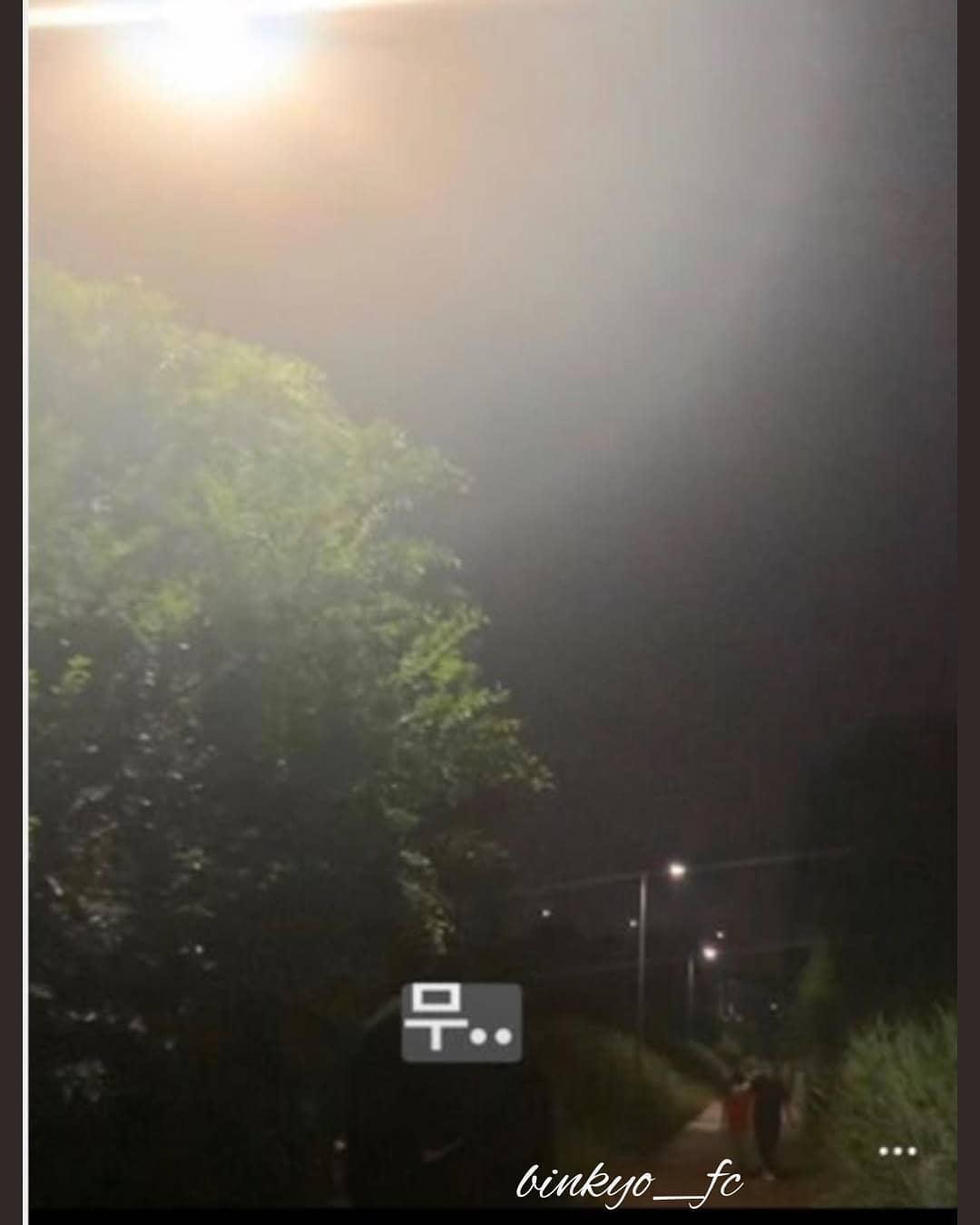 網友上傳疑似是玄彬化妝師在IG秒刪的照片。(網路圖片)