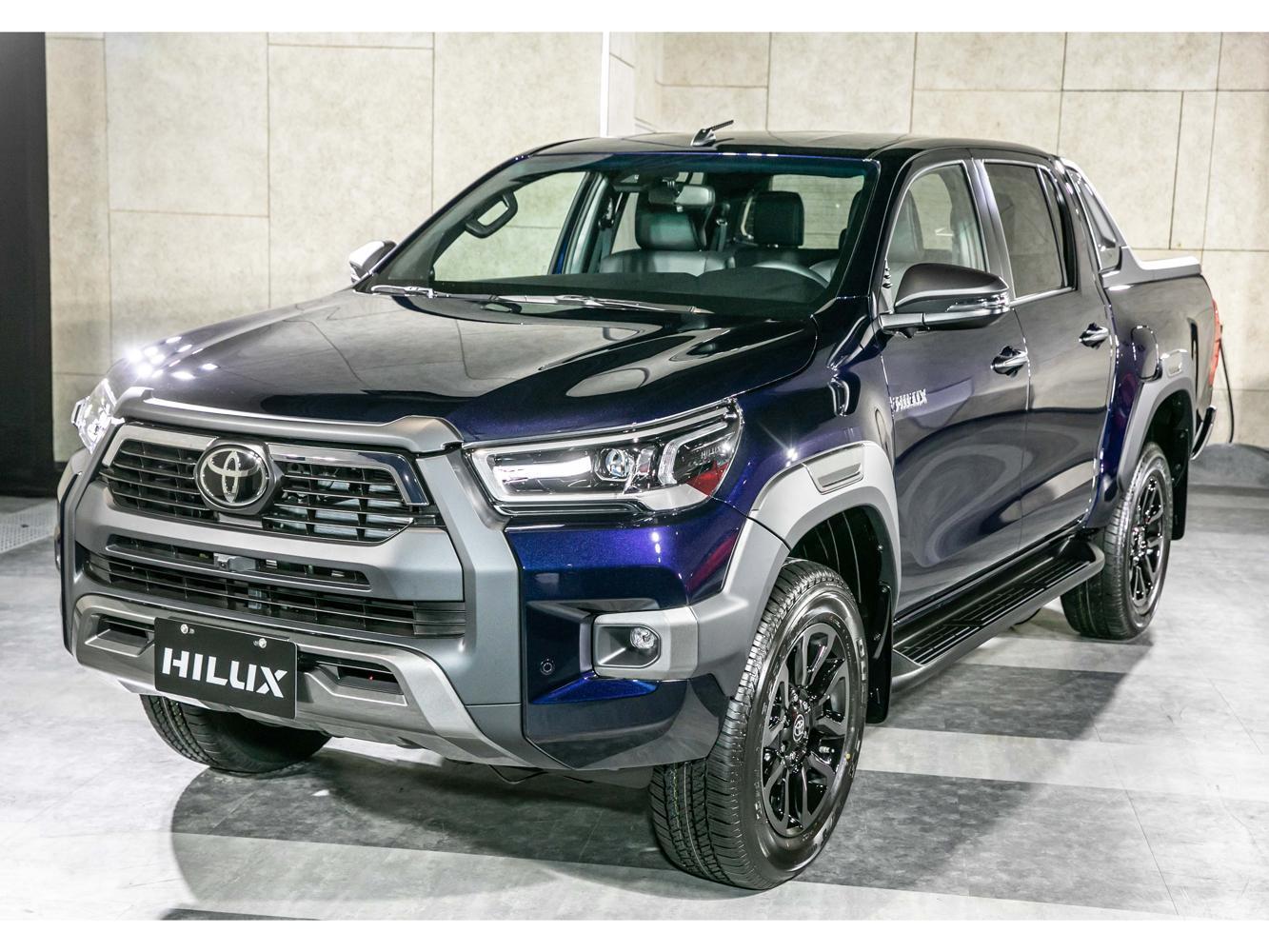 2021年式HILUX新車色「綻曜藍」。