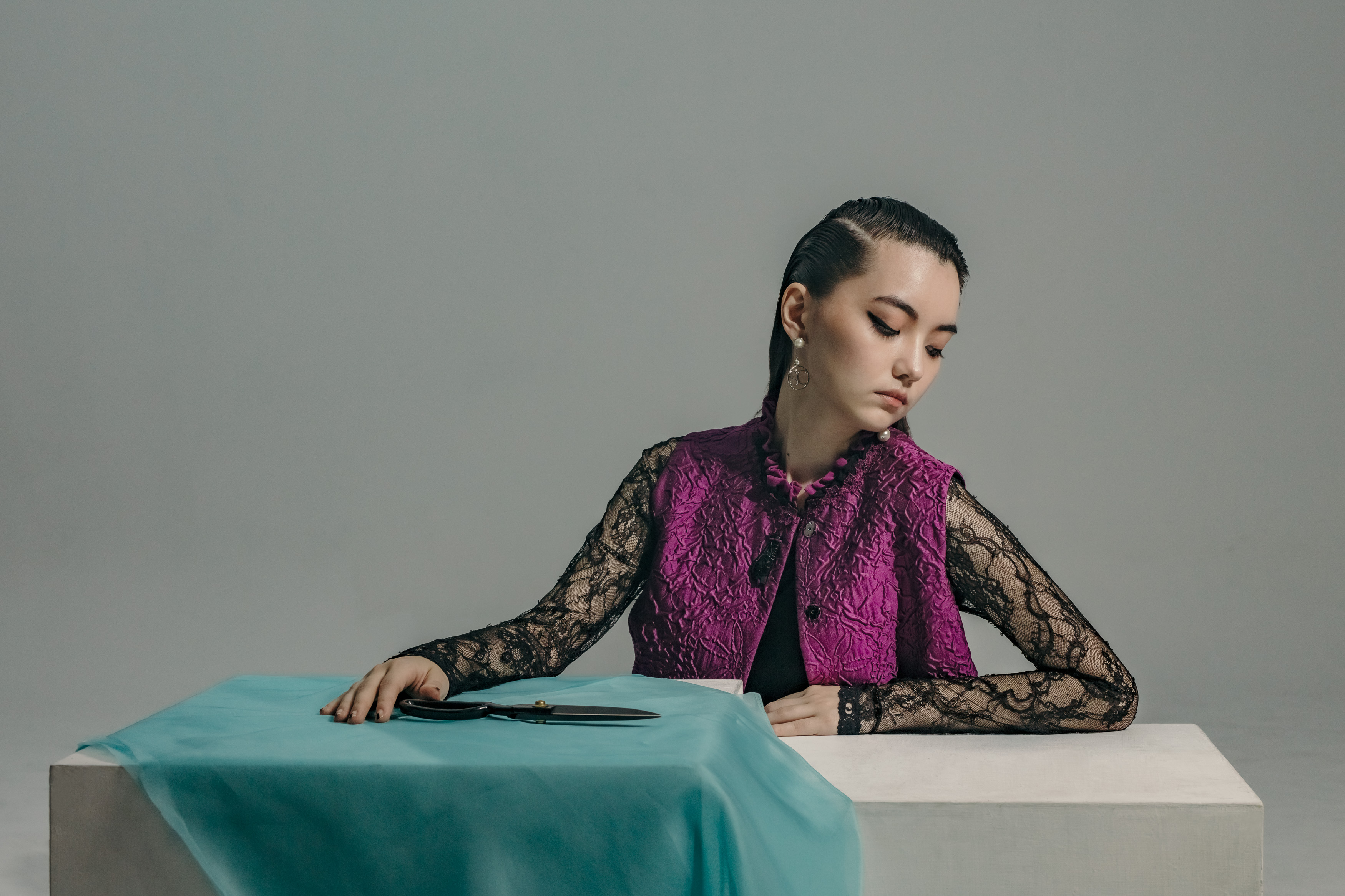 黑嘉嘉首度為品牌拍攝形象廣告，就遇上夏姿．陳。（夏姿．陳提供）