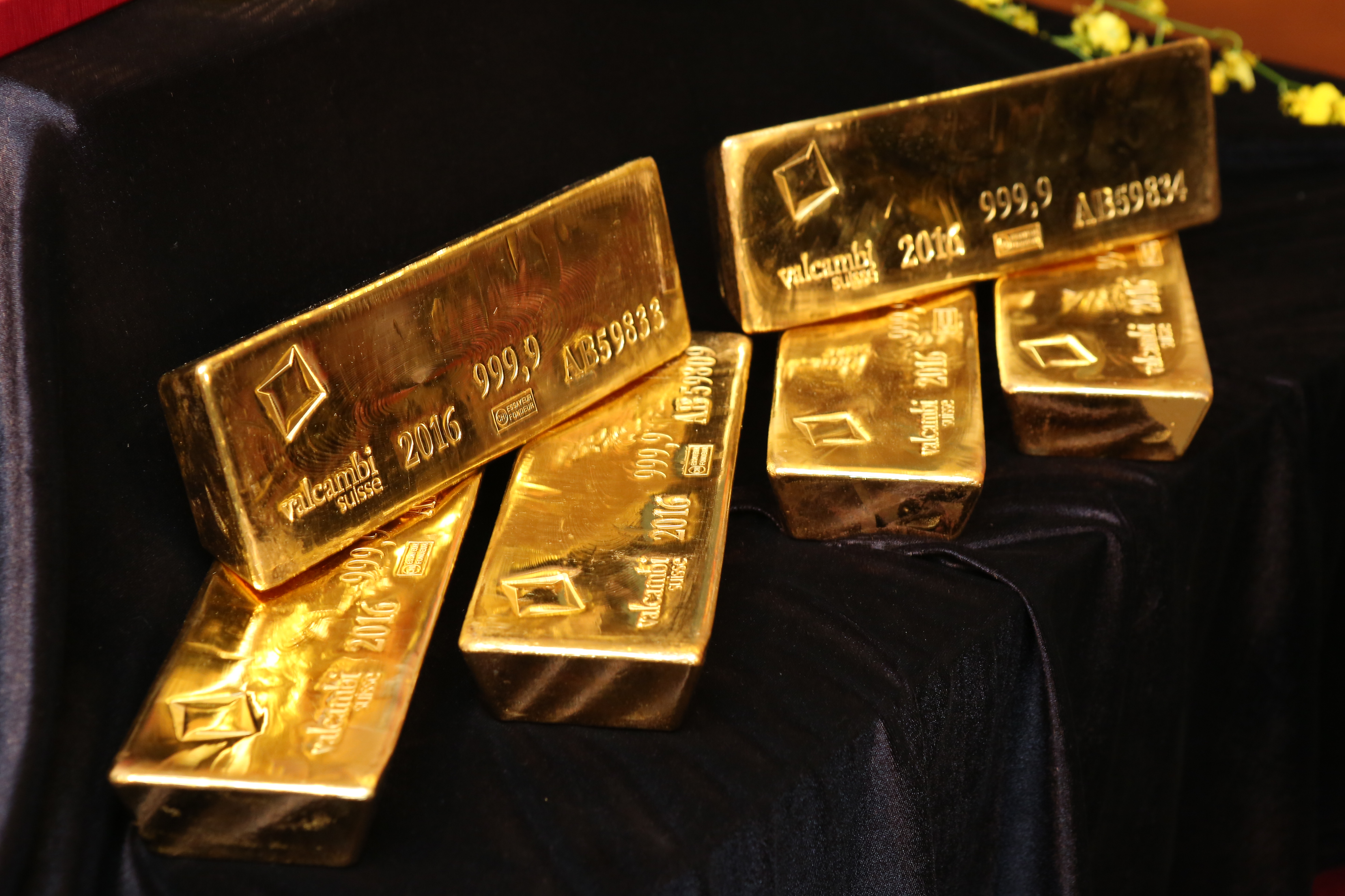 黃金價格破新高，銀樓買賣黃金的客人也隨之增加。