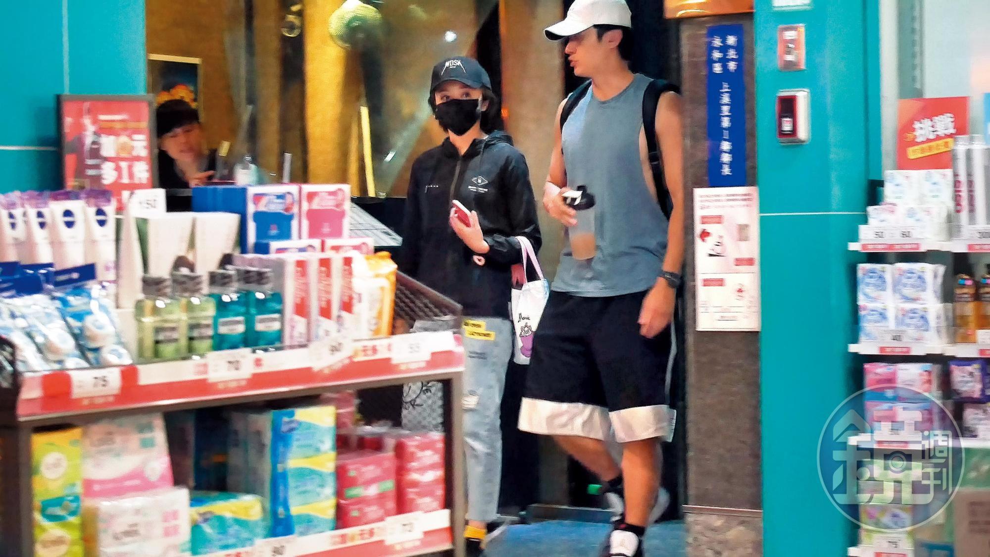 去年王瞳(左)和馬俊麟(右)私下見面被活逮,坐實了介入他人婚姻的指控。