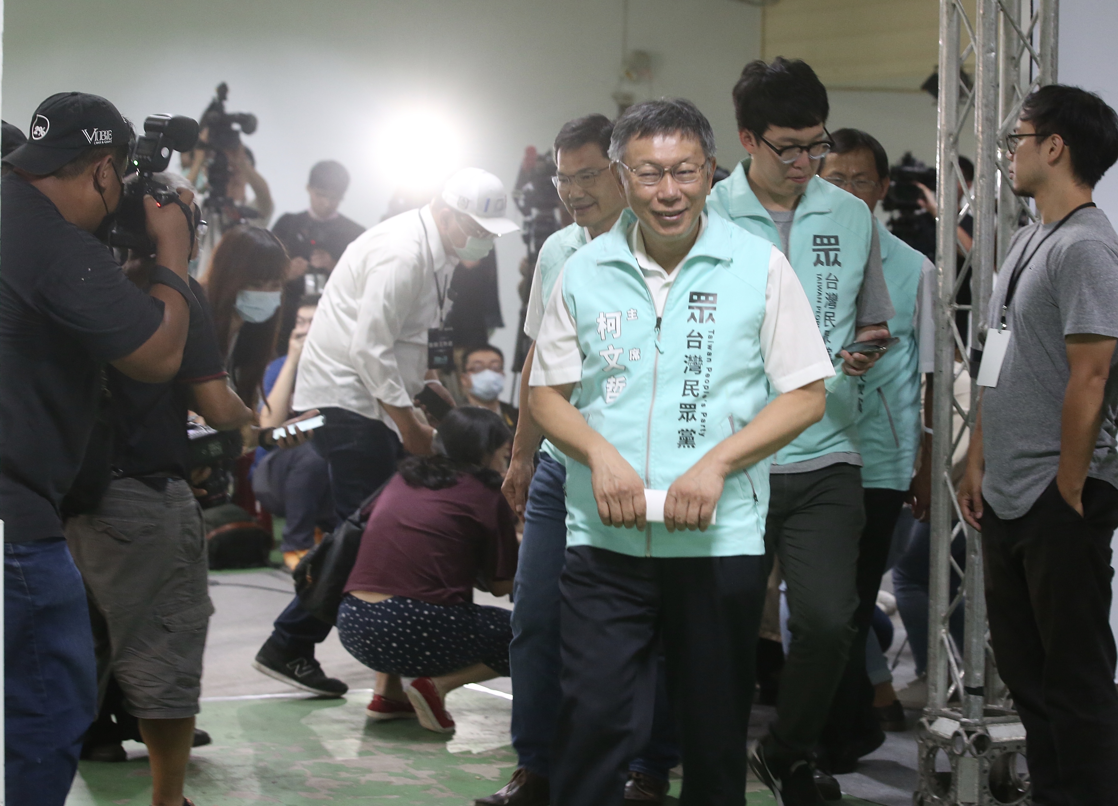 柯文哲說,李前總統這一生最偉大的貢獻,就是帶領台灣走向一條沒辦法回頭的民主之路。