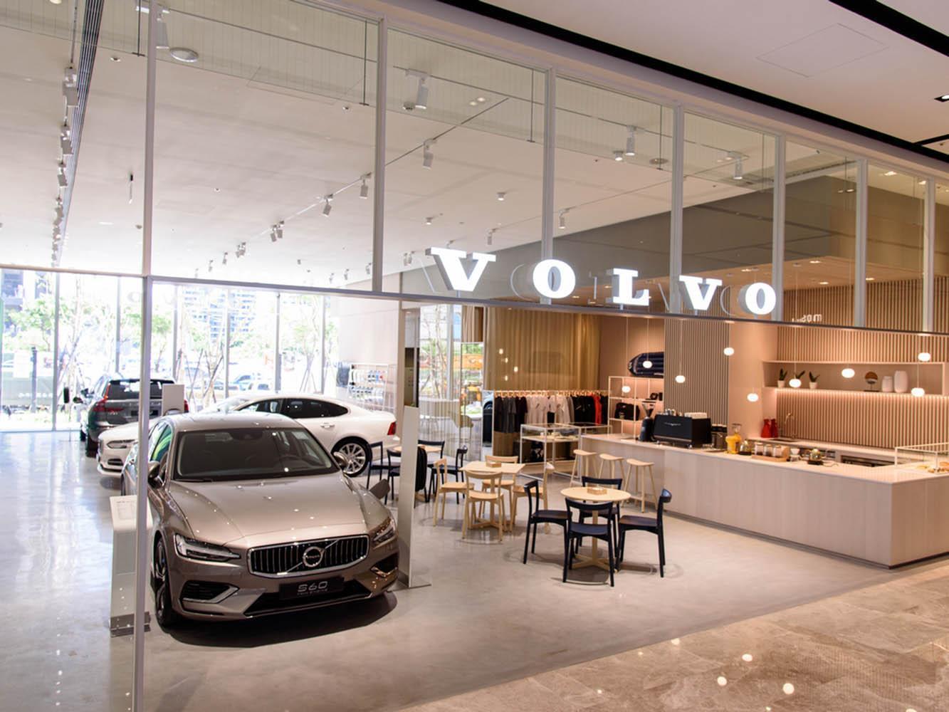 現場展示VOLVO近年來主推的PHEV車款。