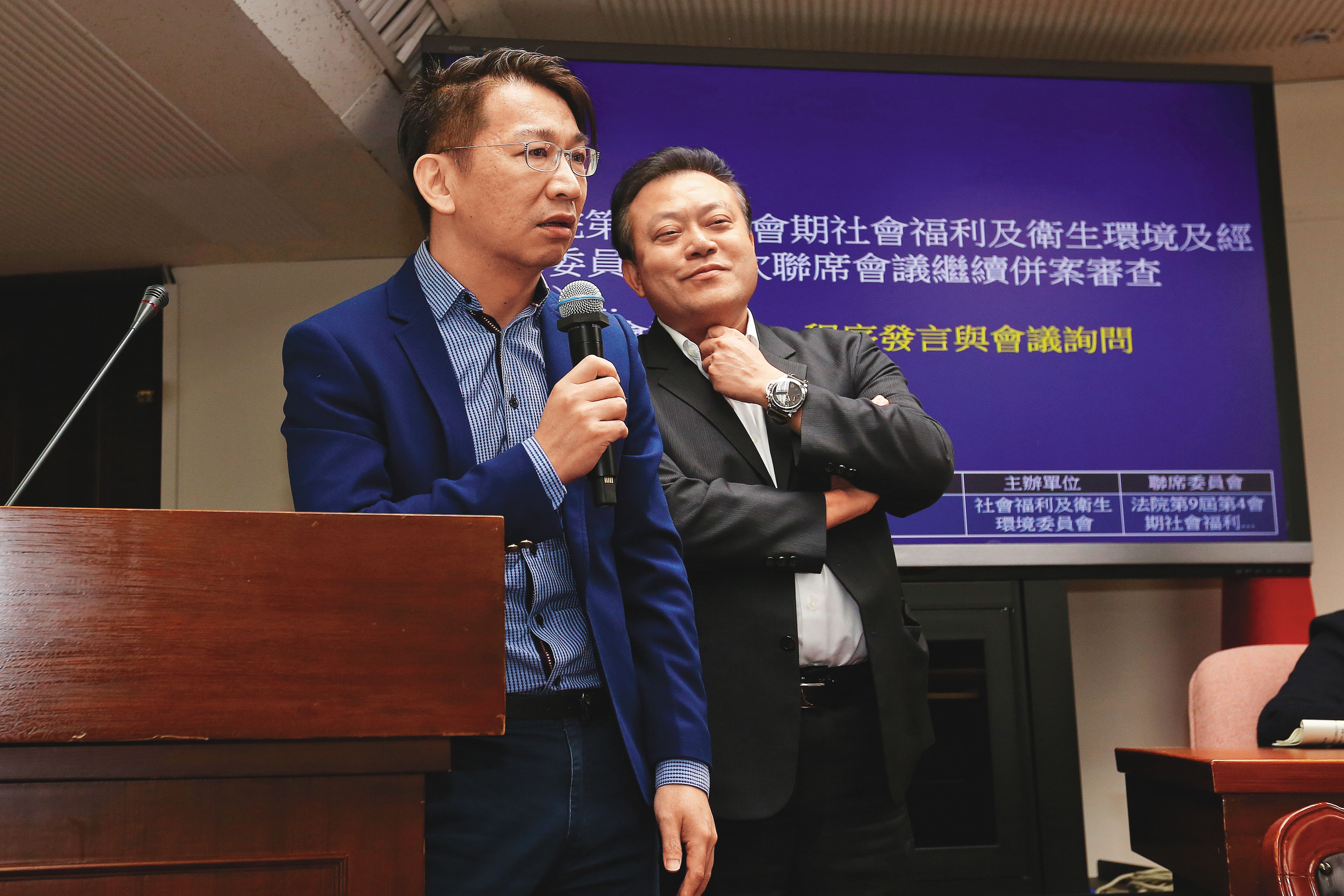 徐永明（左）與蘇震清（右）捲入SOGO收賄案，訊後均被檢方聲請羈押禁見。