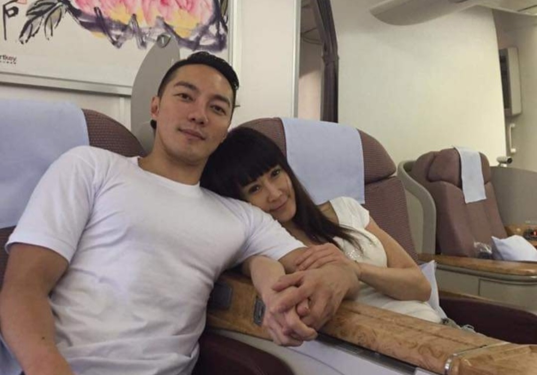 羅霈穎向來愛交往嫩弟與洋男,去年還曾放話想要跟大學畢業生交往。(翻攝自羅霈穎臉書)