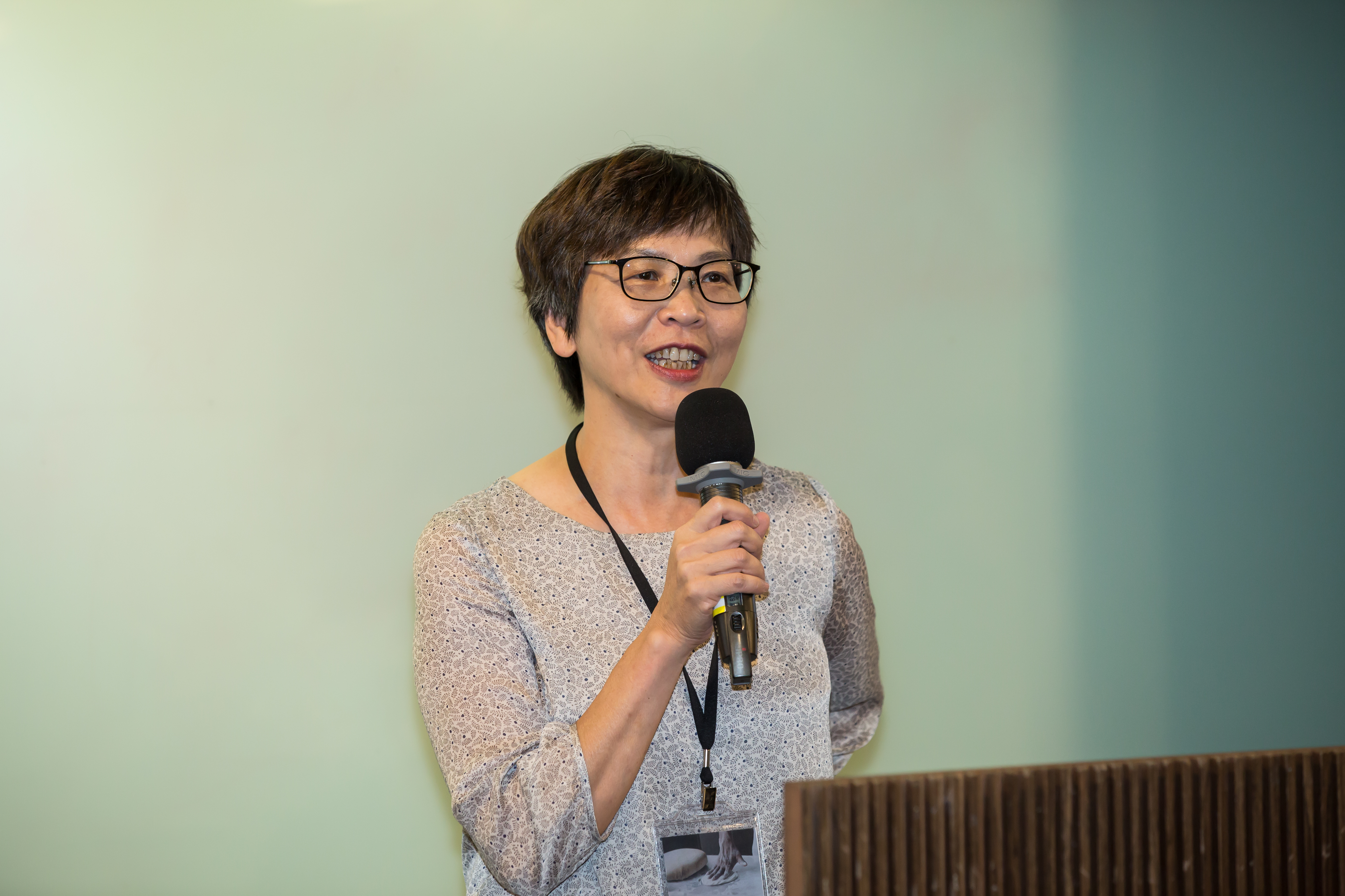 民眾黨立委蔡壁如認為，立委收賄的關鍵，在於台灣的選舉經費過高。