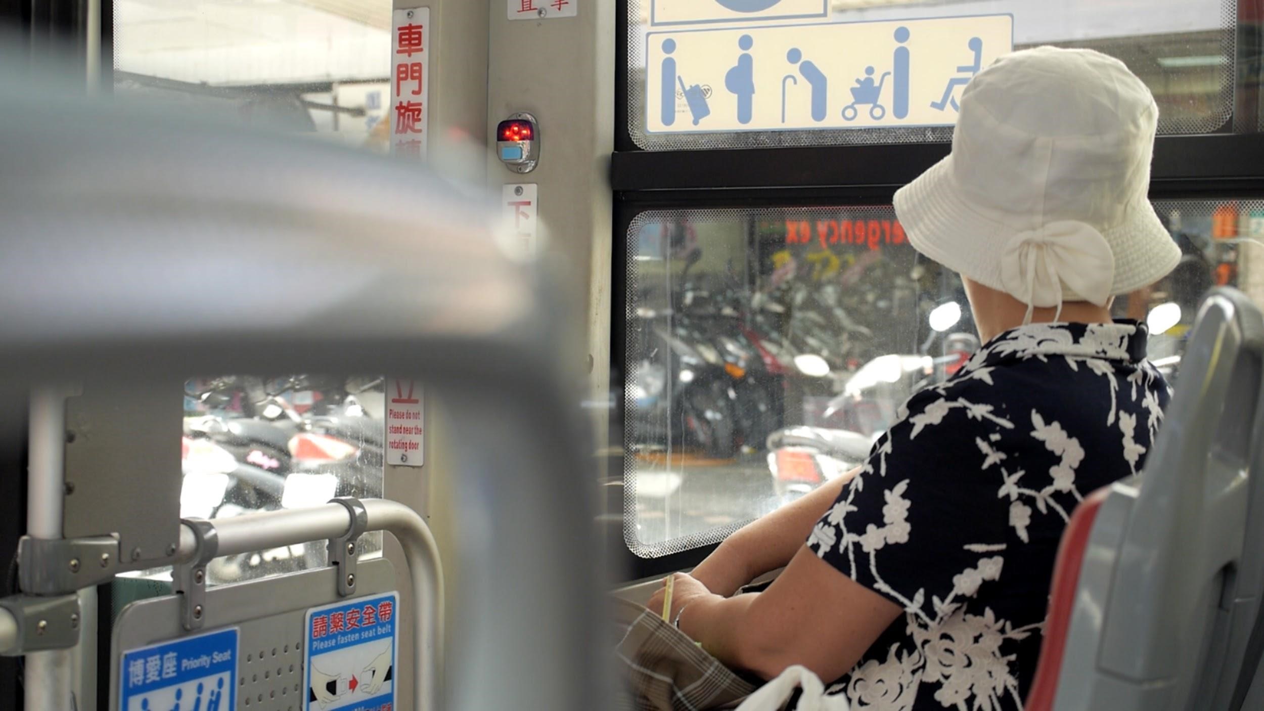 《我的兒子是死刑犯》從加害者家屬的視角切入，李家驊常會衡量所拍的素材會為生者和逝者帶來什麼樣的衝擊。（佳映娛樂提供）