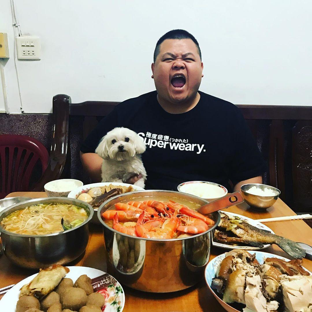 蛇丸在IG上po文揭露分潤導致「團隊不合」真相，坦言一直以來都拒絕團隊的報酬與分潤，更強調他們的「友情無價」。（翻攝自蛇丸IG）