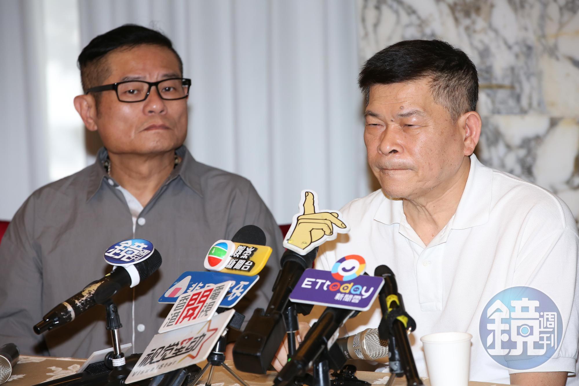 澎恰恰曾在萬念俱灰之際傳簡訊給徒弟許效舜交代後事。