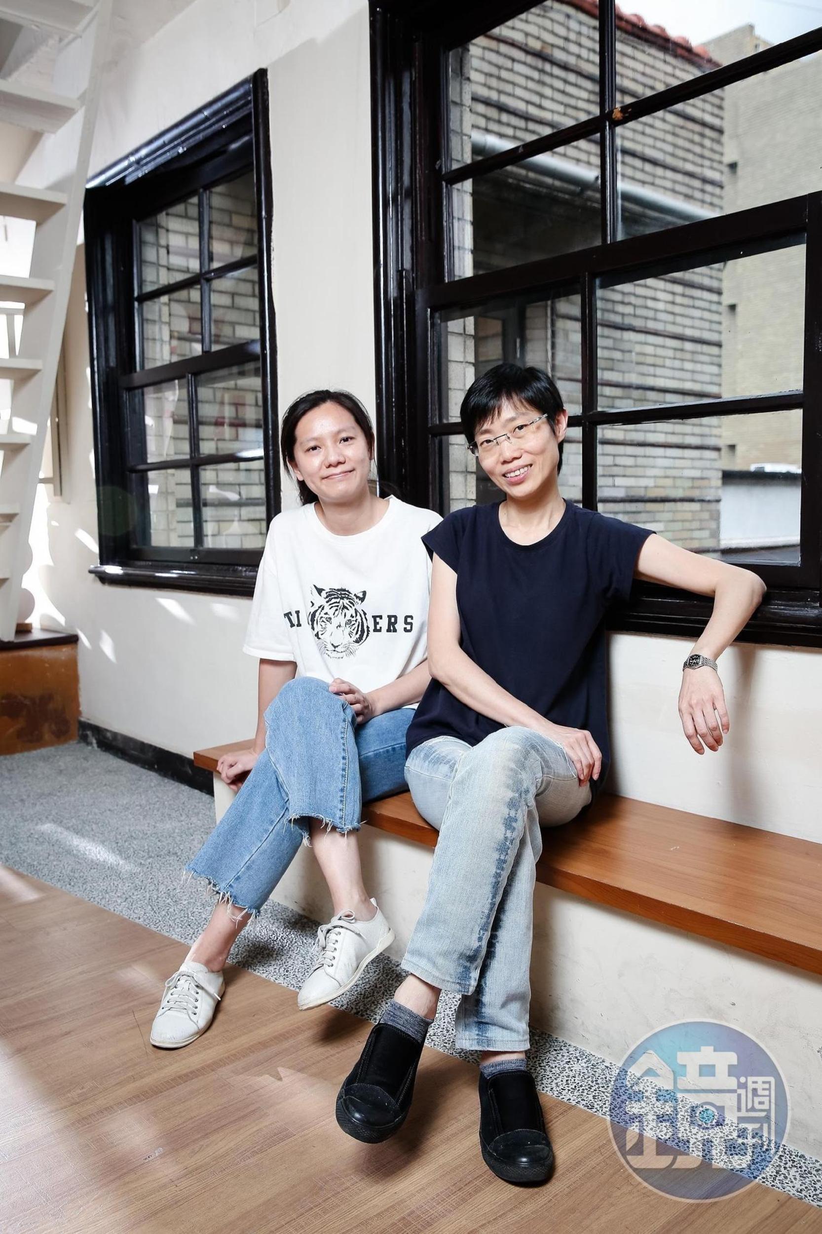 《青春發言人》節目製作人賴彥如(左)與公視兒少組長舒逸琪,曾因節目製作同婚議題遭到投訴。