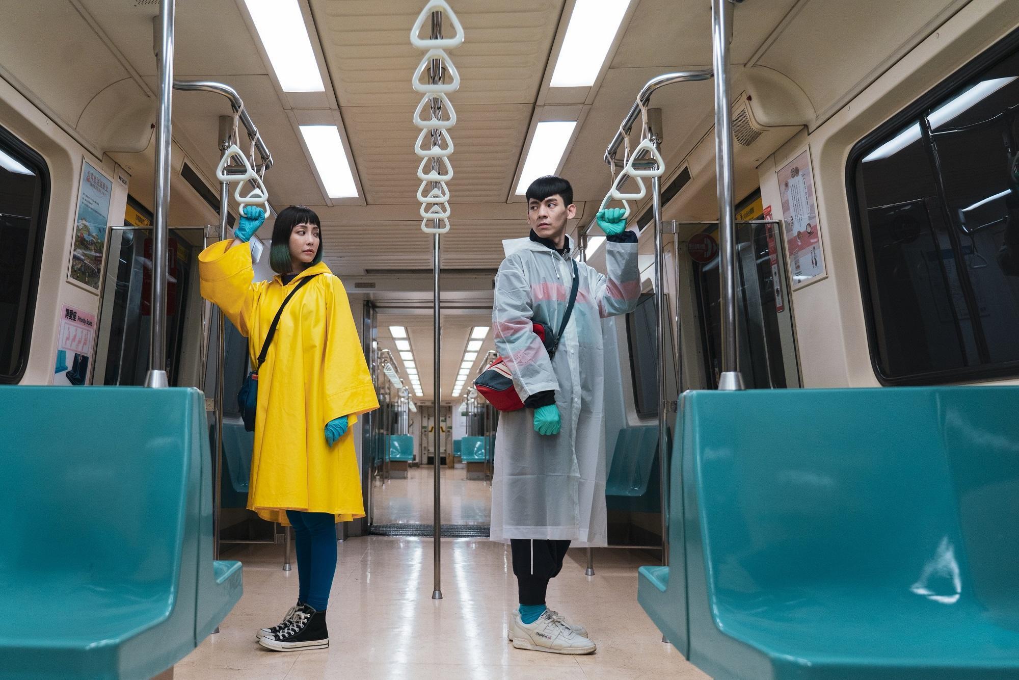《怪胎》林柏宏(右)、謝欣穎(左)飾演異於常人的情侶。(牽猴子提供)