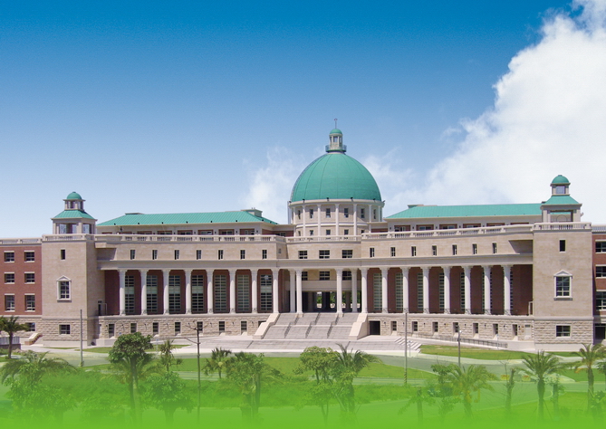 有2位分數全國前3%的高材生棄台大選擇亞大。（翻攝亞洲大學官網）