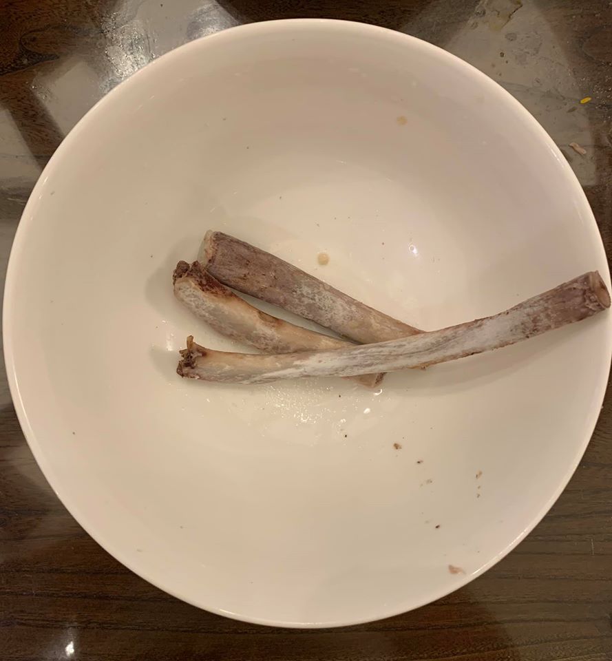 太清甜了，骨肉可輕鬆分拆，吃得乾乾淨淨。