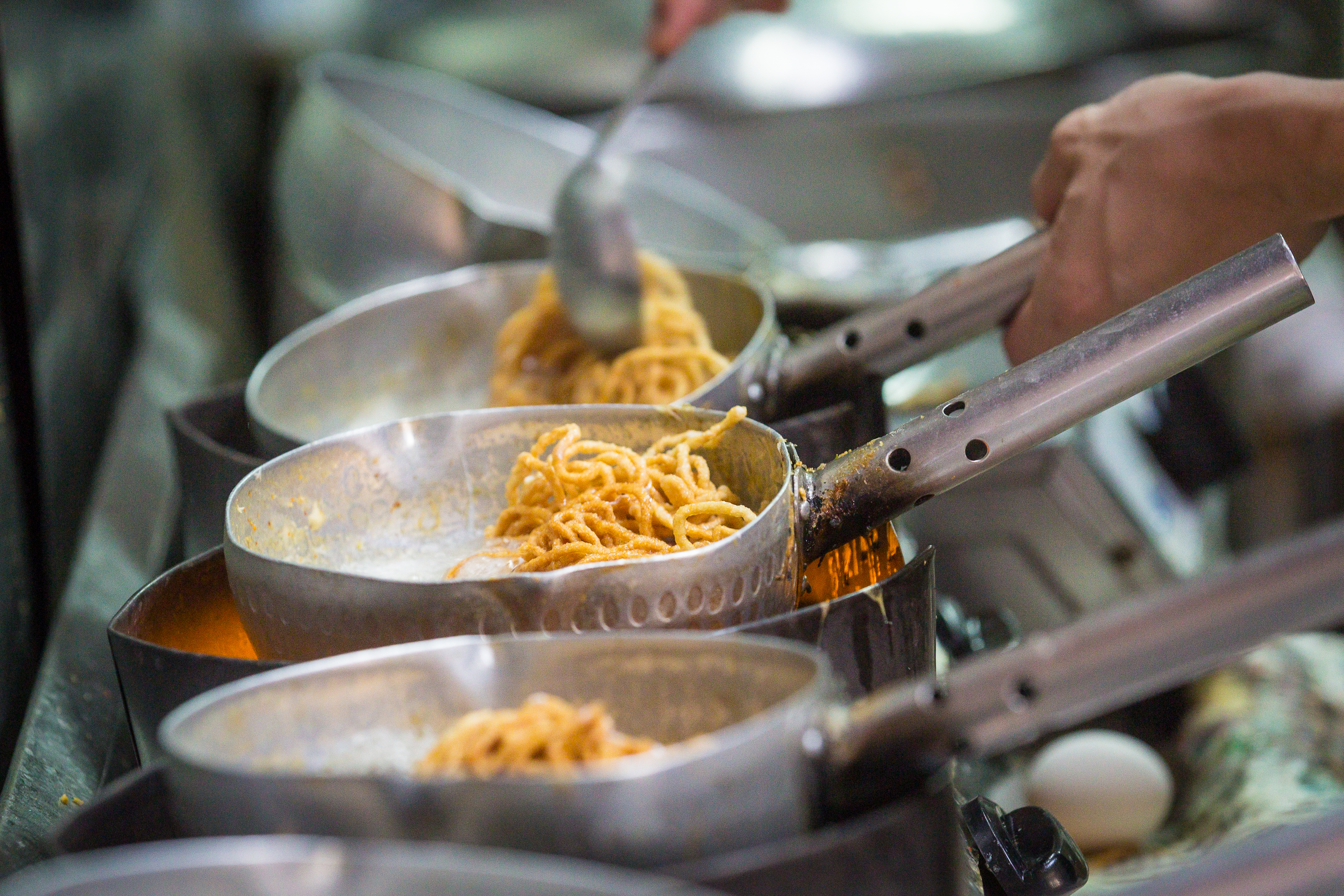 林福清說，煮麵看似簡單，但要把麵條煮得好吃，重點就在「水一定要滾。」