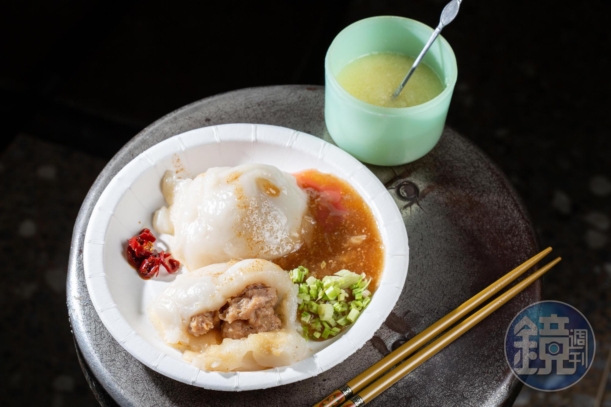 「民生路肉圓」改良屏東清蒸肉圓的作法,區隔油炸為主的北部肉圓。