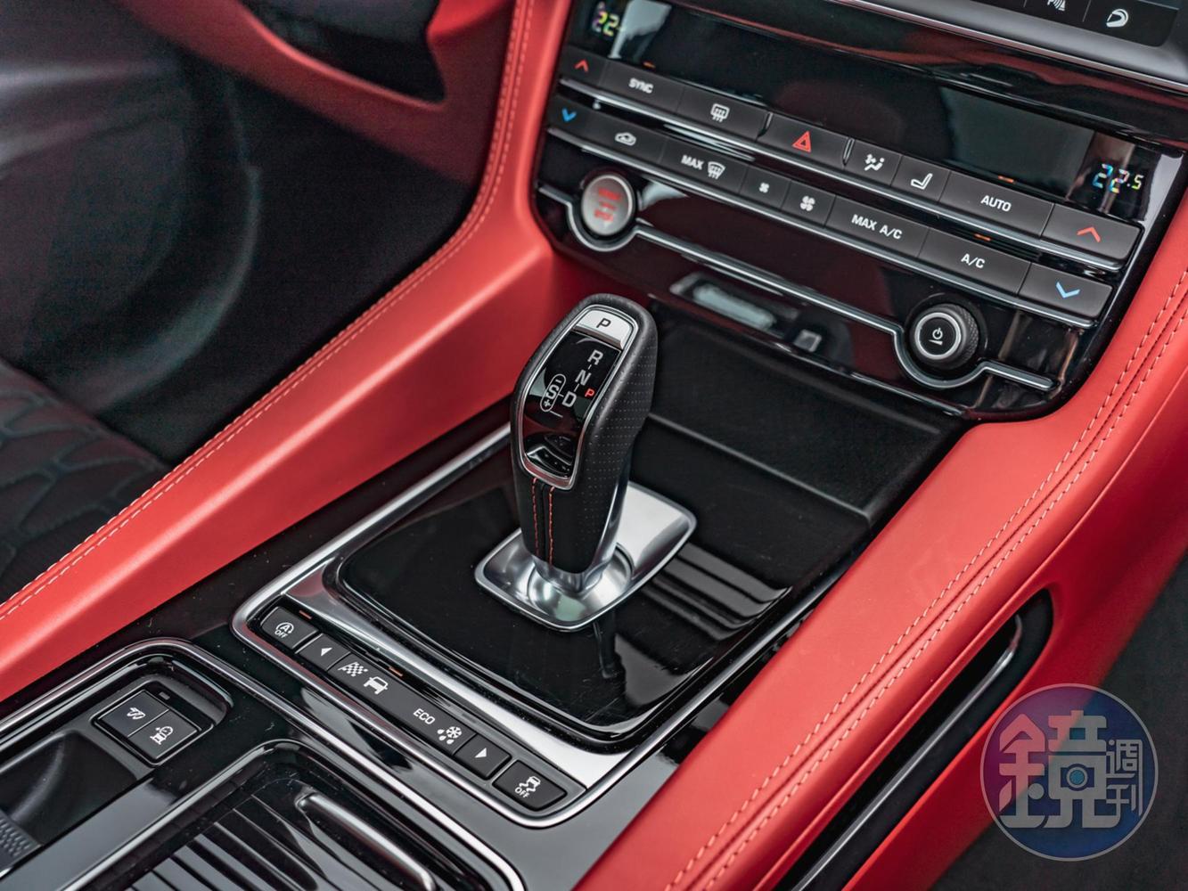 SportShift Selector 線傳式手自排變速箱,換檔更為靈敏。