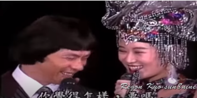1980年代豬哥亮歌廳秀紅極一時，羅霈穎靠著漂亮臉蛋和高挑身材，成為歌廳秀的常客。（翻攝自網路）