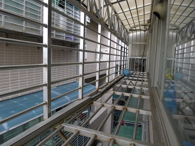 張婦竊佔鄰居房屋，還自費加裝鐵窗防盜極為諷刺。（示意圖。攝影師：Kenming Wang，連結：Flickr）