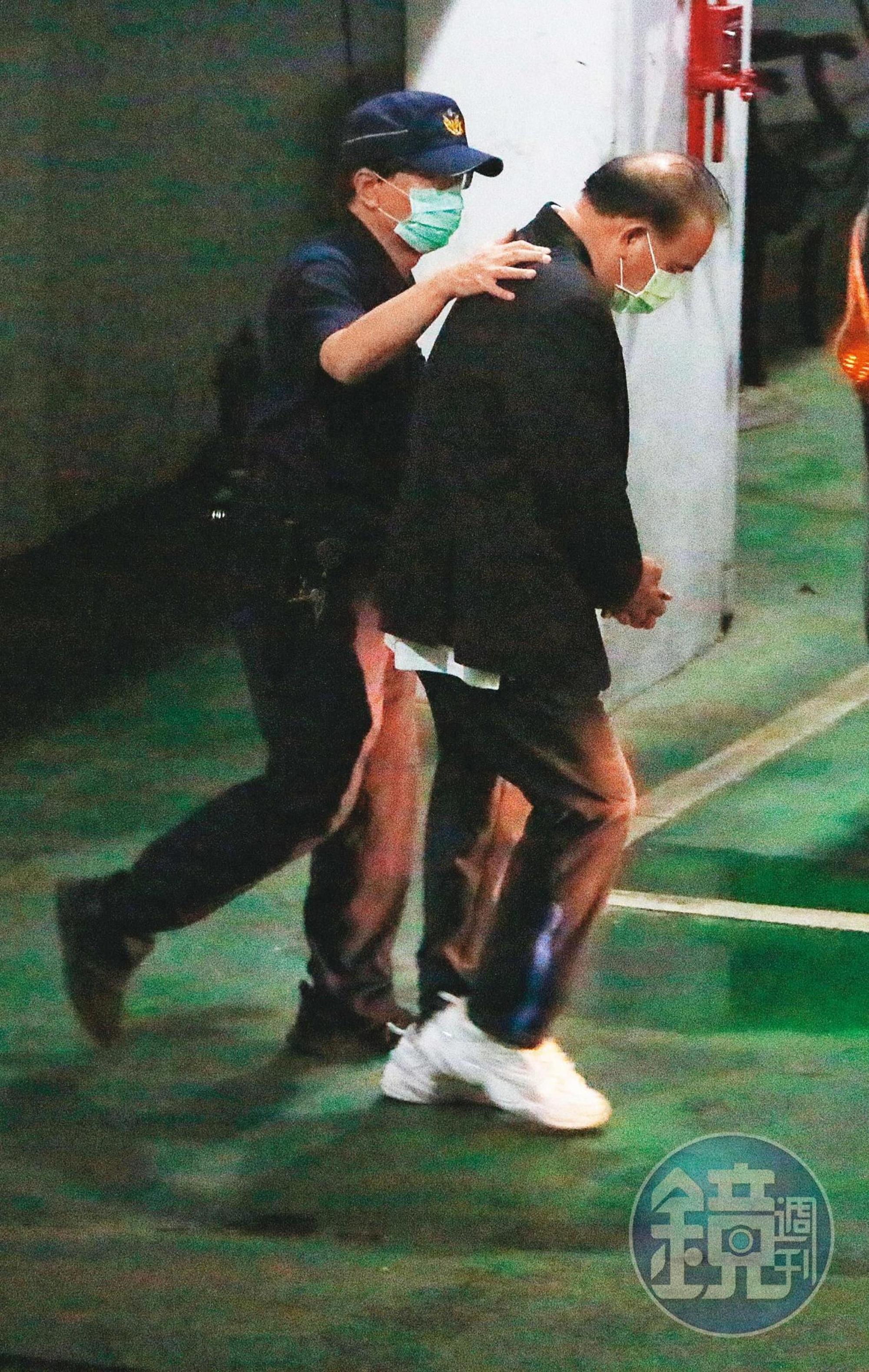 立委廖國棟涉嫌向李恆隆索賄700多萬元,檢方訊後將他聲押禁見獲准。