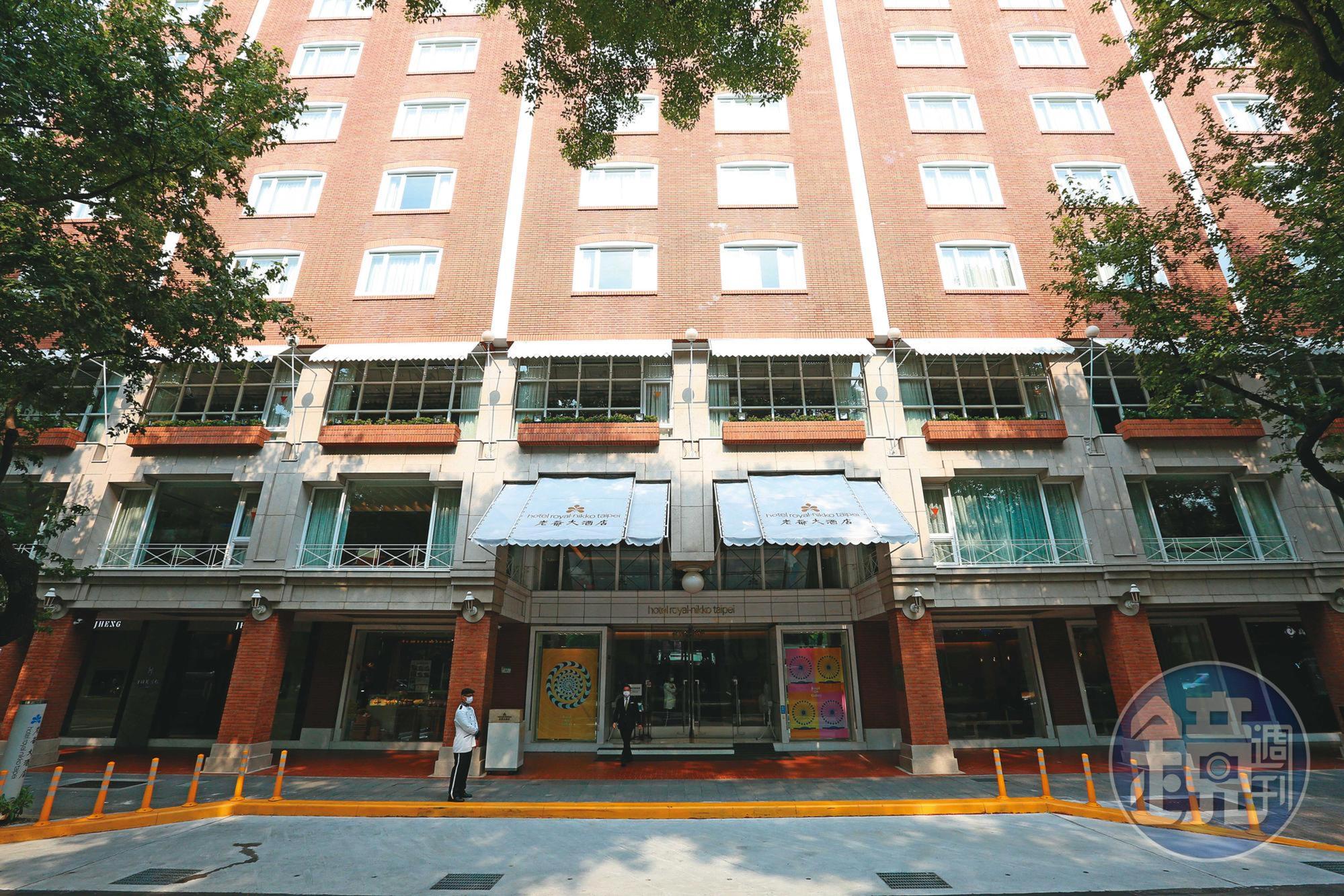 徐永明宣稱在老爺酒店向金主借款300萬元周轉黨部資金缺口,後來改稱在附近另家酒店與金主碰面取款。圖為老爺酒店外觀。