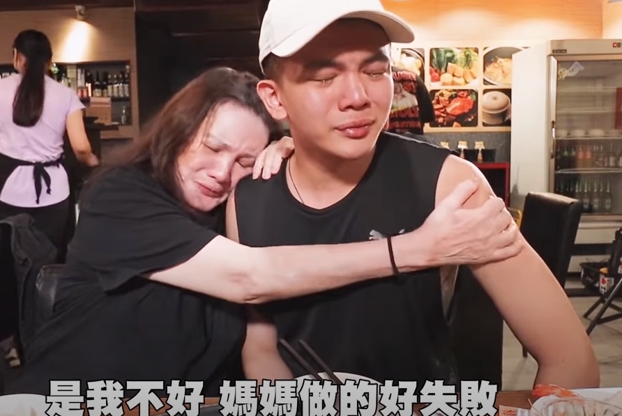 孫生回憶起小被迫習慣自己生活的情景，忍不住情緒潰堤。（翻攝自孫生又來了Youtube）