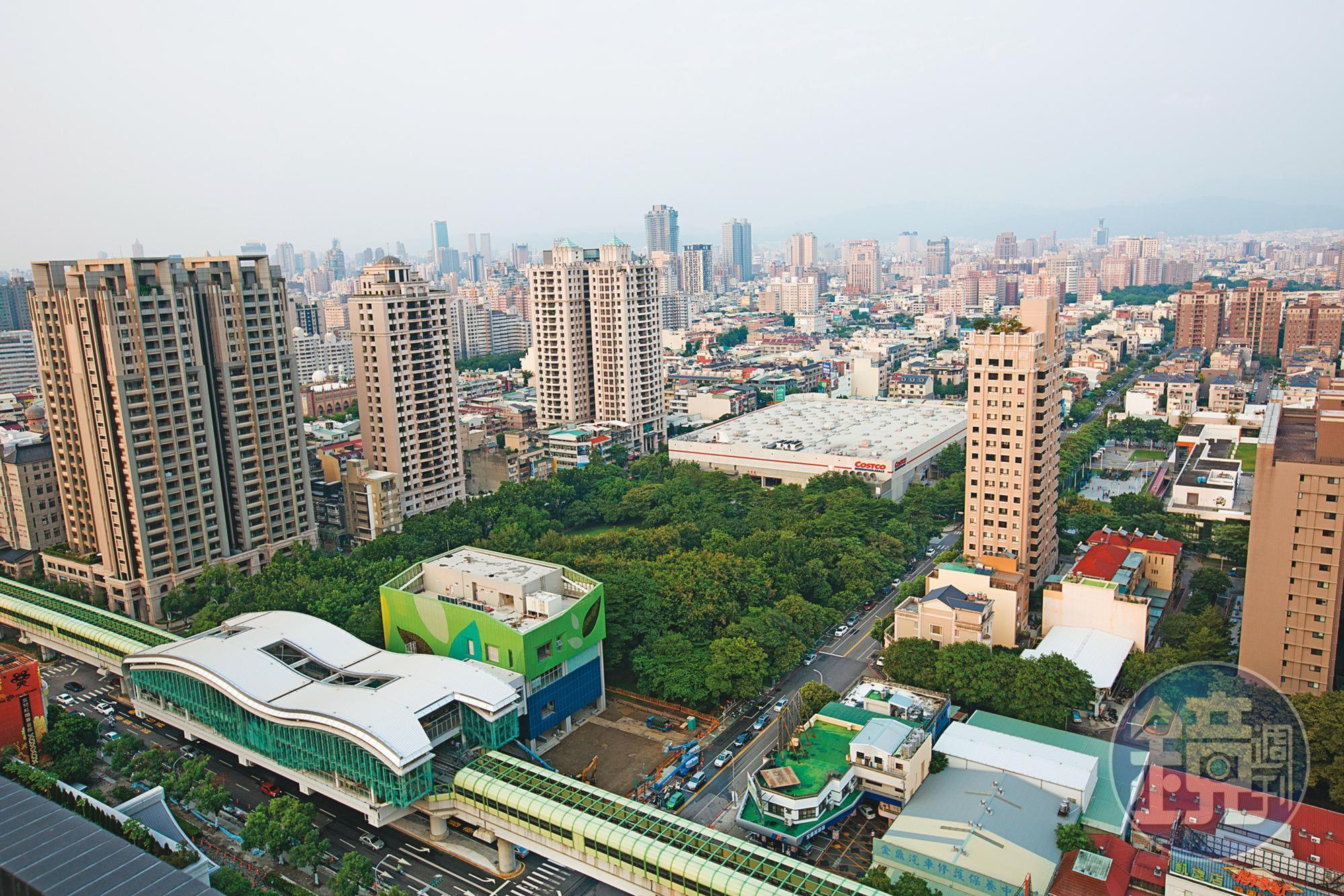 專家認為，台中房市在7期帶動下，下半年還會出現一波豪宅熱。