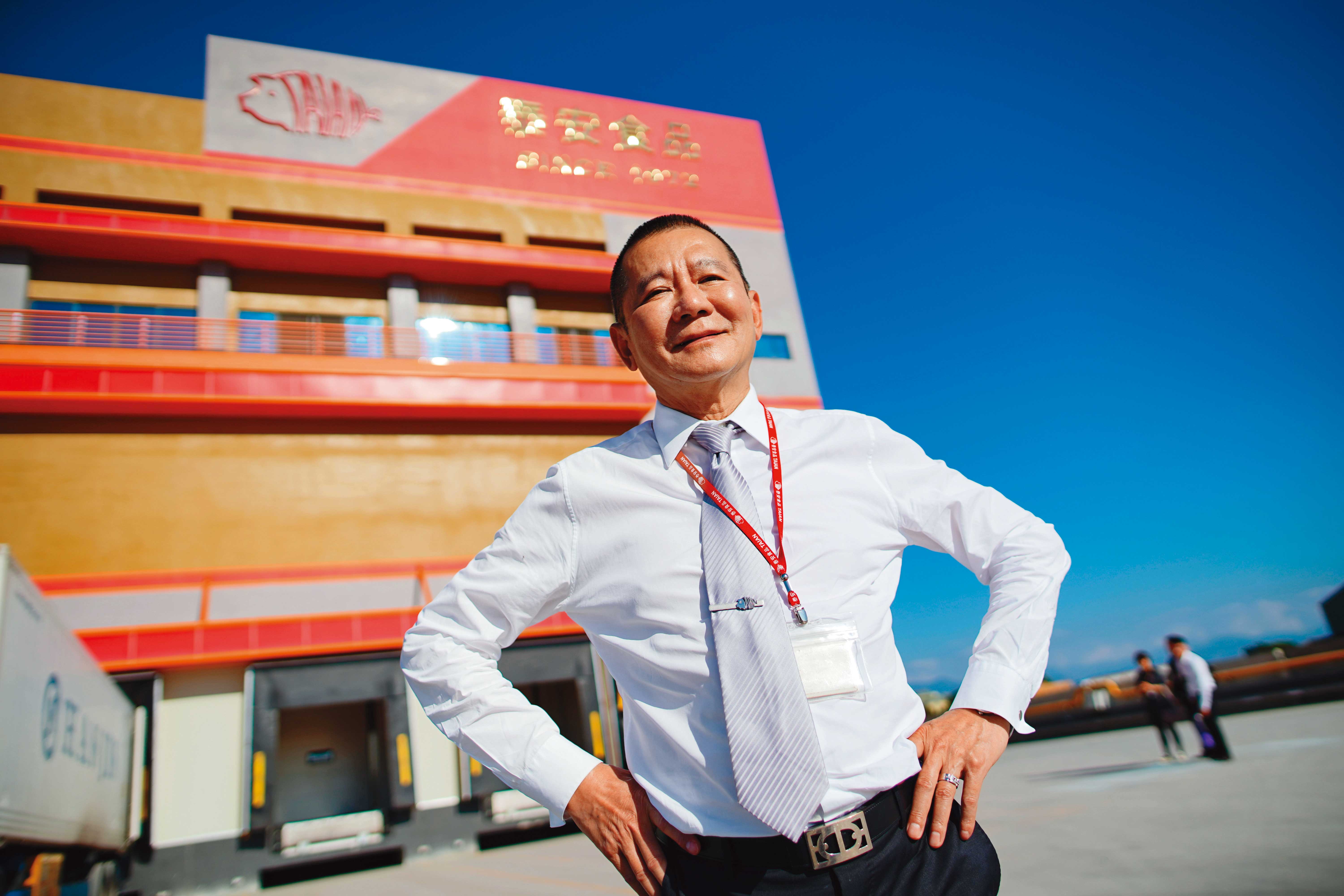 朱榮一從市場豬肉攤起家，靠著鐵人意志打造年收41億元的肉品王國。