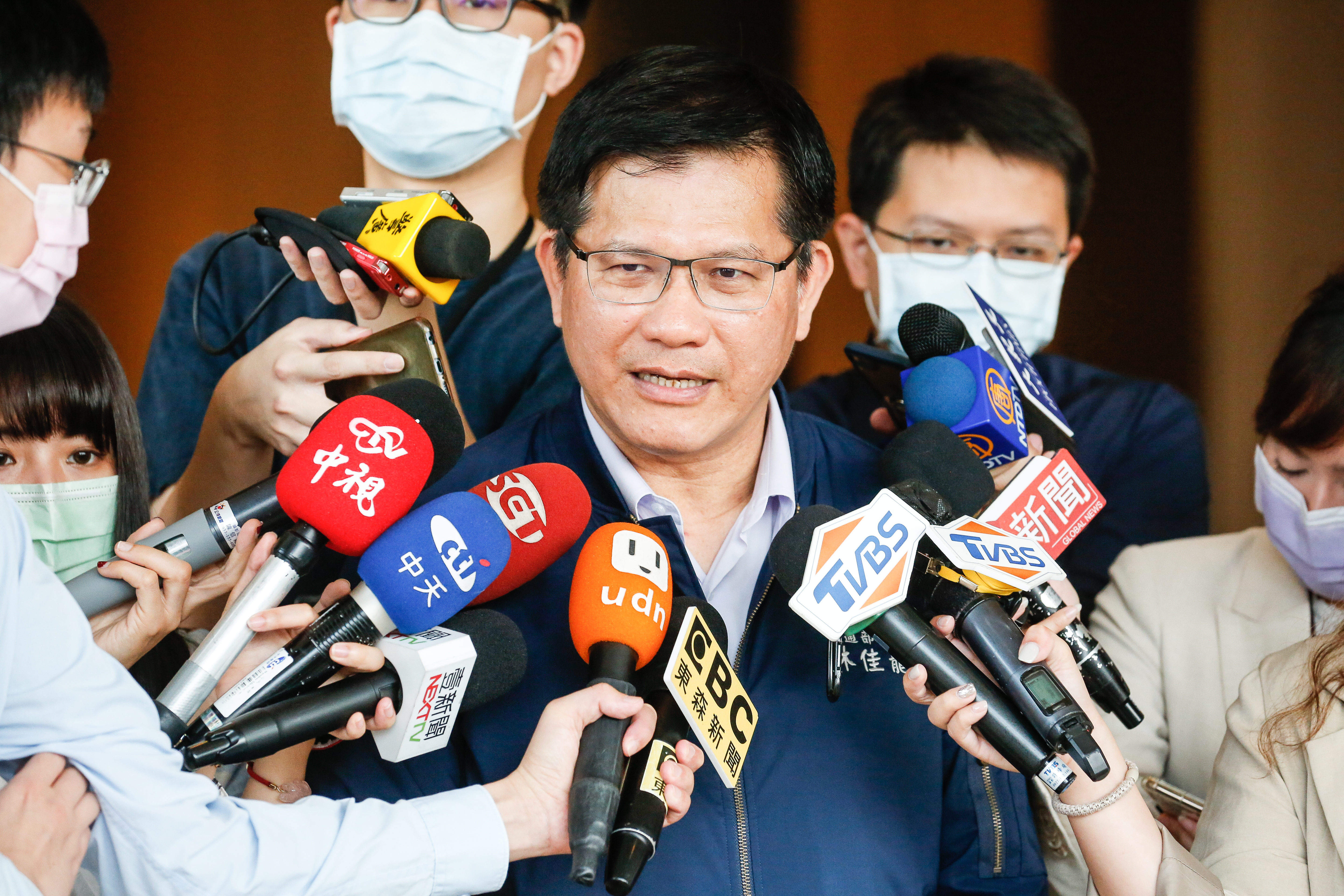 媒體爆檢方上週五第三地就訊林佳龍，林佳龍辦公室反駁報導內容荒誕無稽。