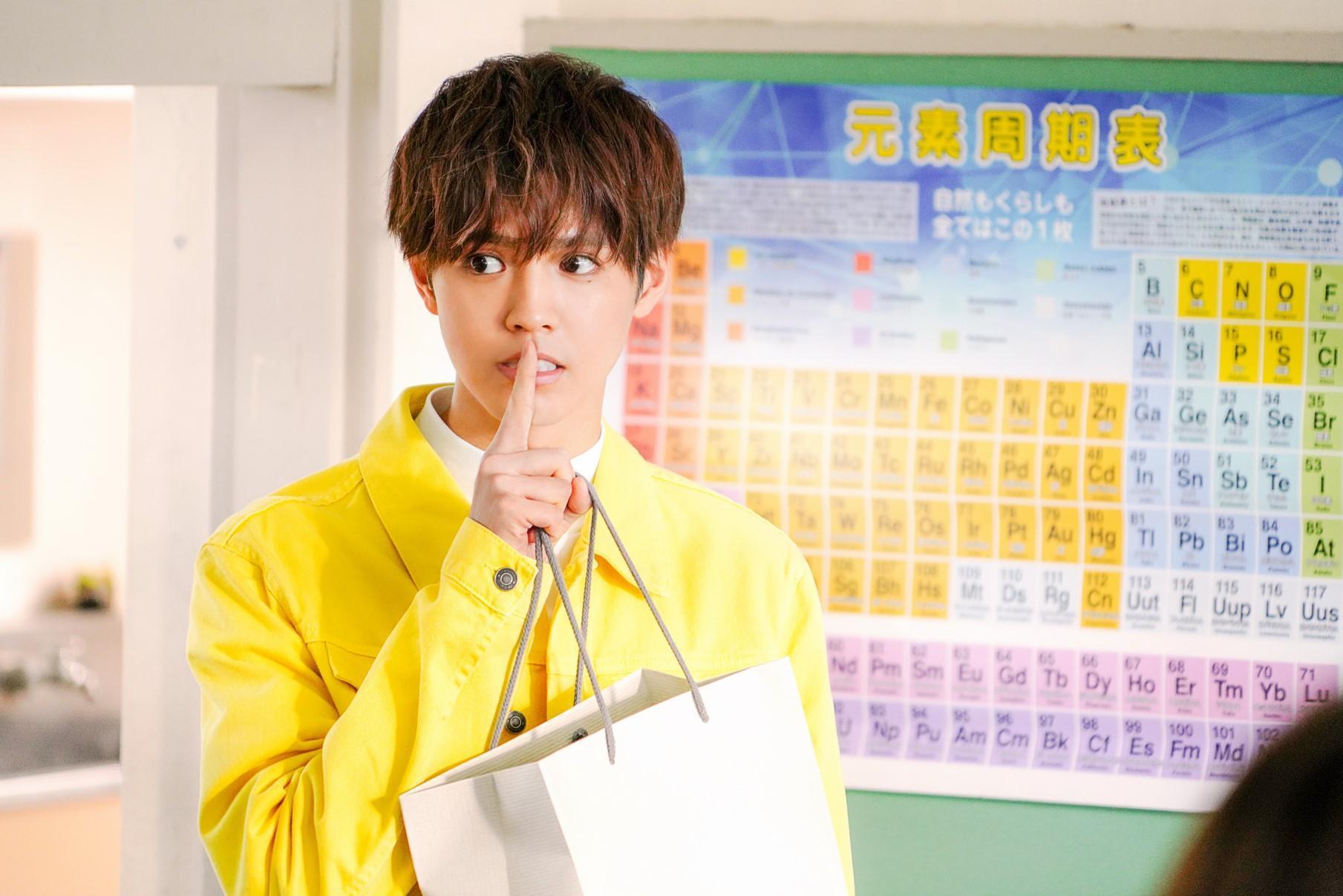 日本超人氣放浪新世代男星片寄涼太在《午夜0時的吻》飾演偶像明星。(傳影互動提供)