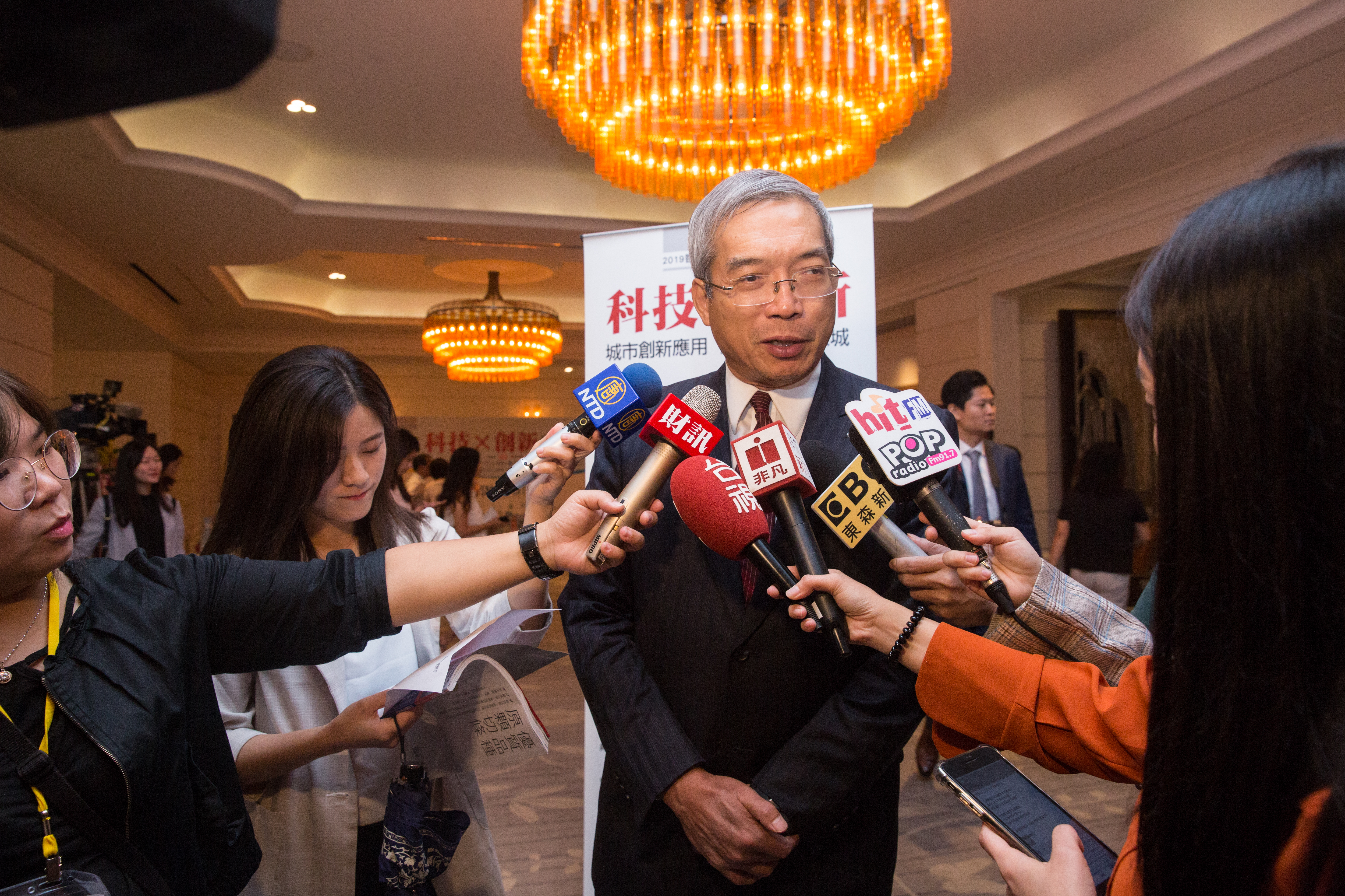 謝金河呼籲大立光可以想想看，如何讓「股價變得親民一些」，股票若分割可吸引更多散戶進場，讓經營權更鞏固。（本刊資料照）