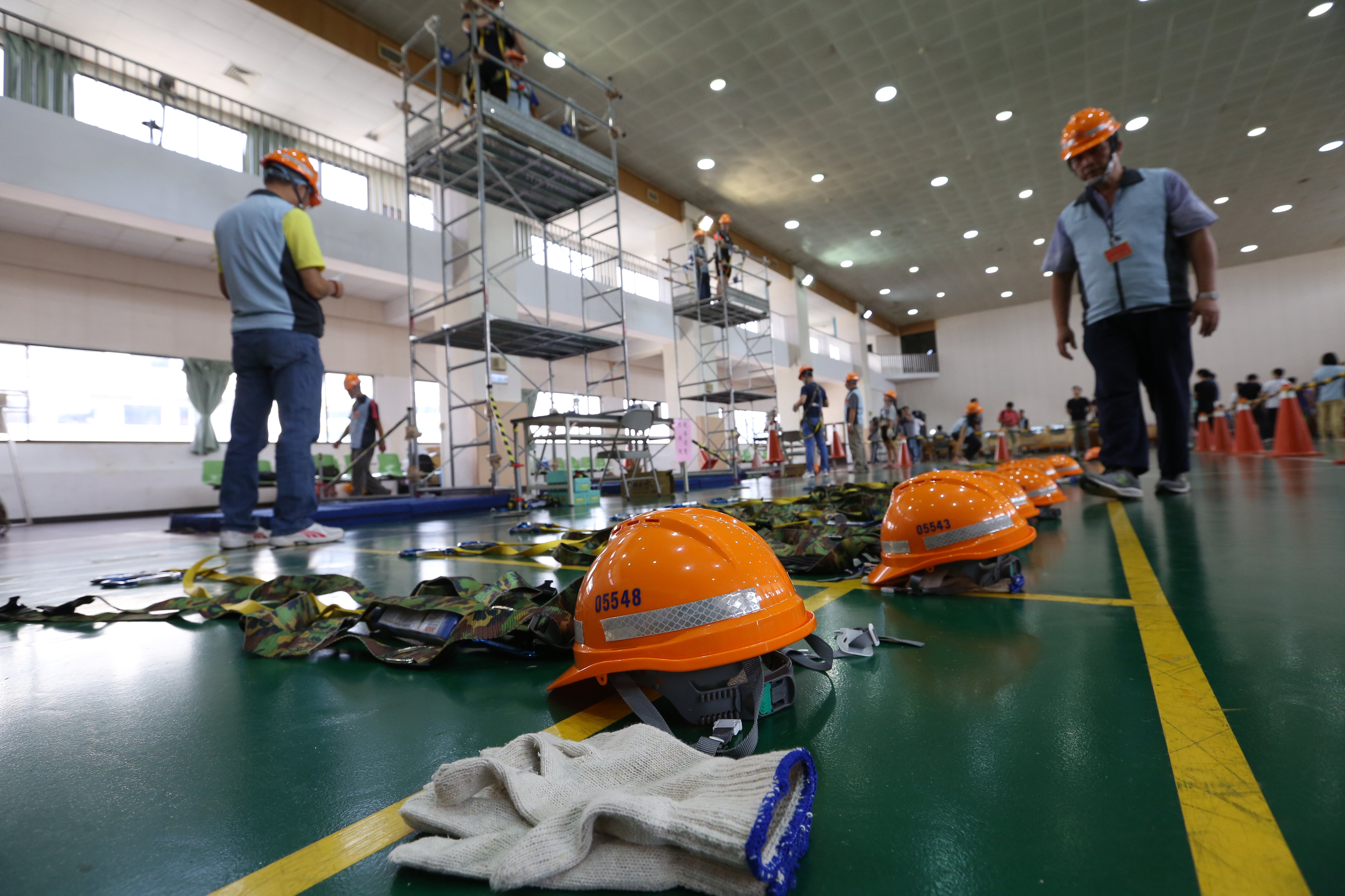 四大國營事業近9000名員工結清舊制年資，將退休金先落袋再說。