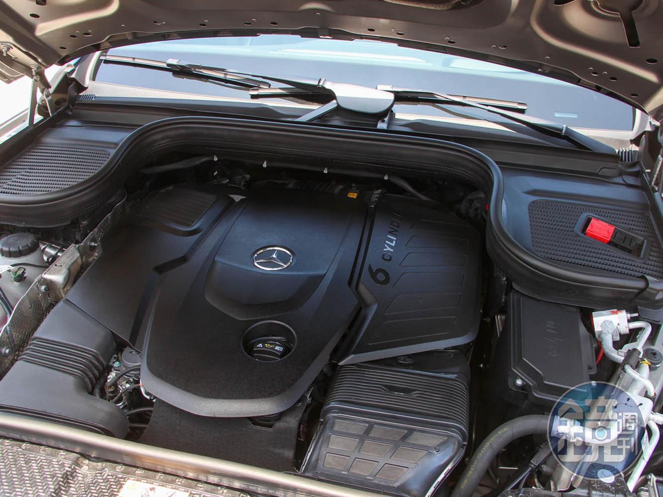 GLE 350d Coupe搭載一具直列六缸的柴油渦輪增壓引擎。
