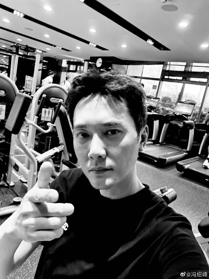 馮紹峰無奈瘦下來沒人要拍,讓他相當「鬧心」。(翻攝自馮紹峰微博)