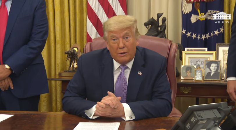 川普宣布，以色列和阿拉伯聯合大公國達成歷史性和平協議，雙方外交關係將全面正常化。（翻攝自白宮YouTube頻道）