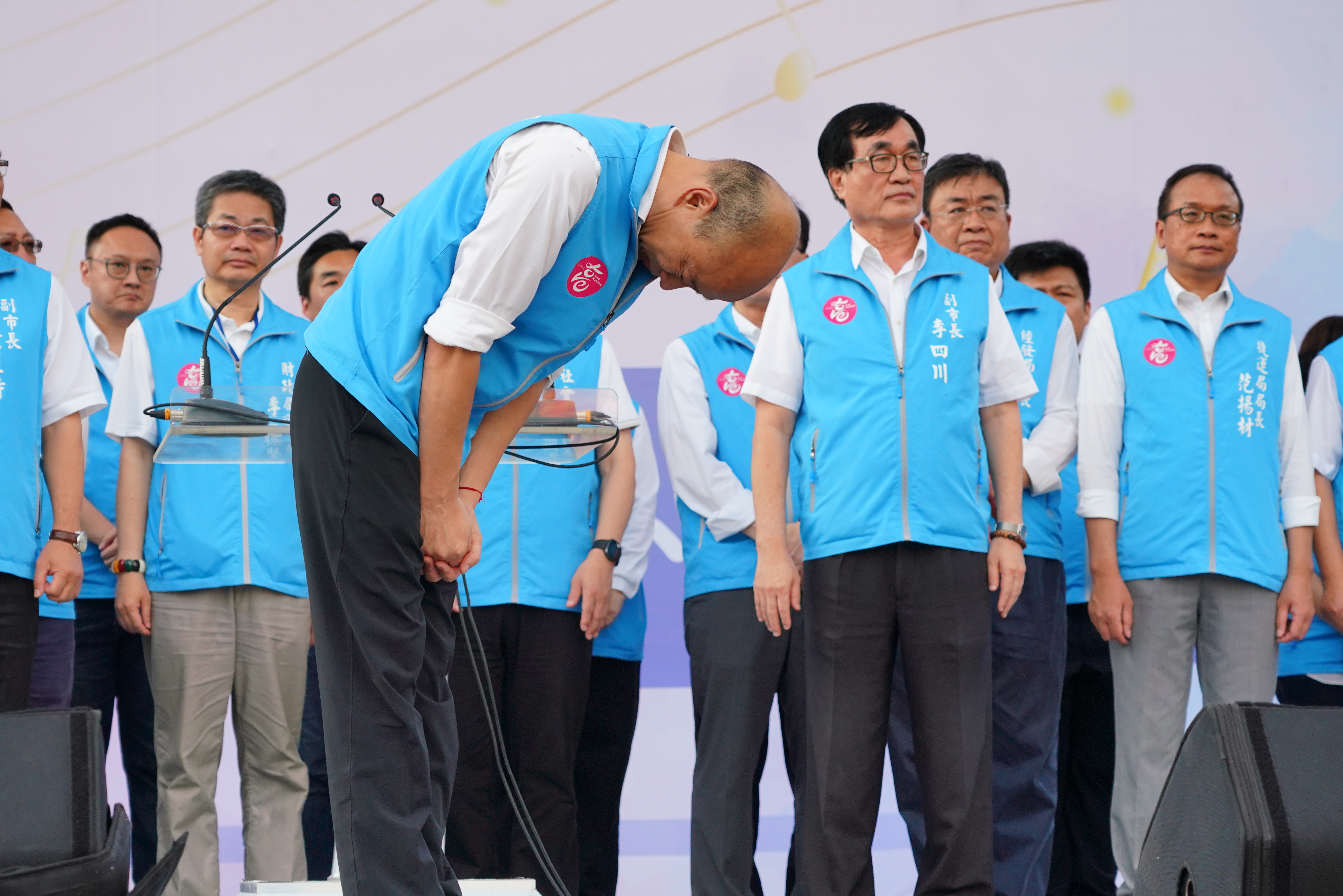 國民黨前高雄市長韓國瑜上任1年半，即遭高雄市民以近94萬同意罷免票、超越自己的市長當選得票89萬票，黯然下台。（本刊資料照）