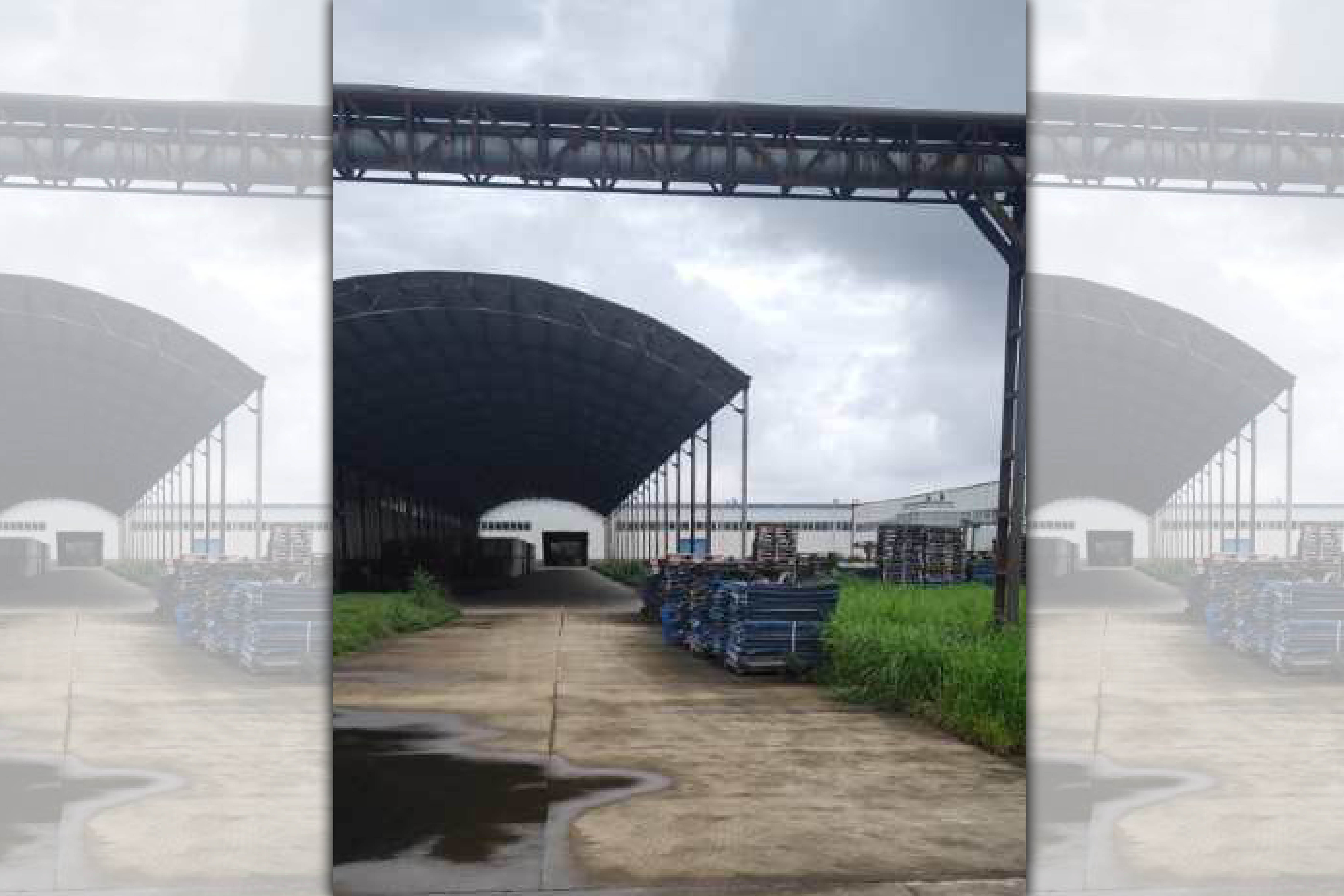 實地走訪大陸六安華源廠目前已人去樓空，就連門口警衛都說要關廠了。（讀者提供）