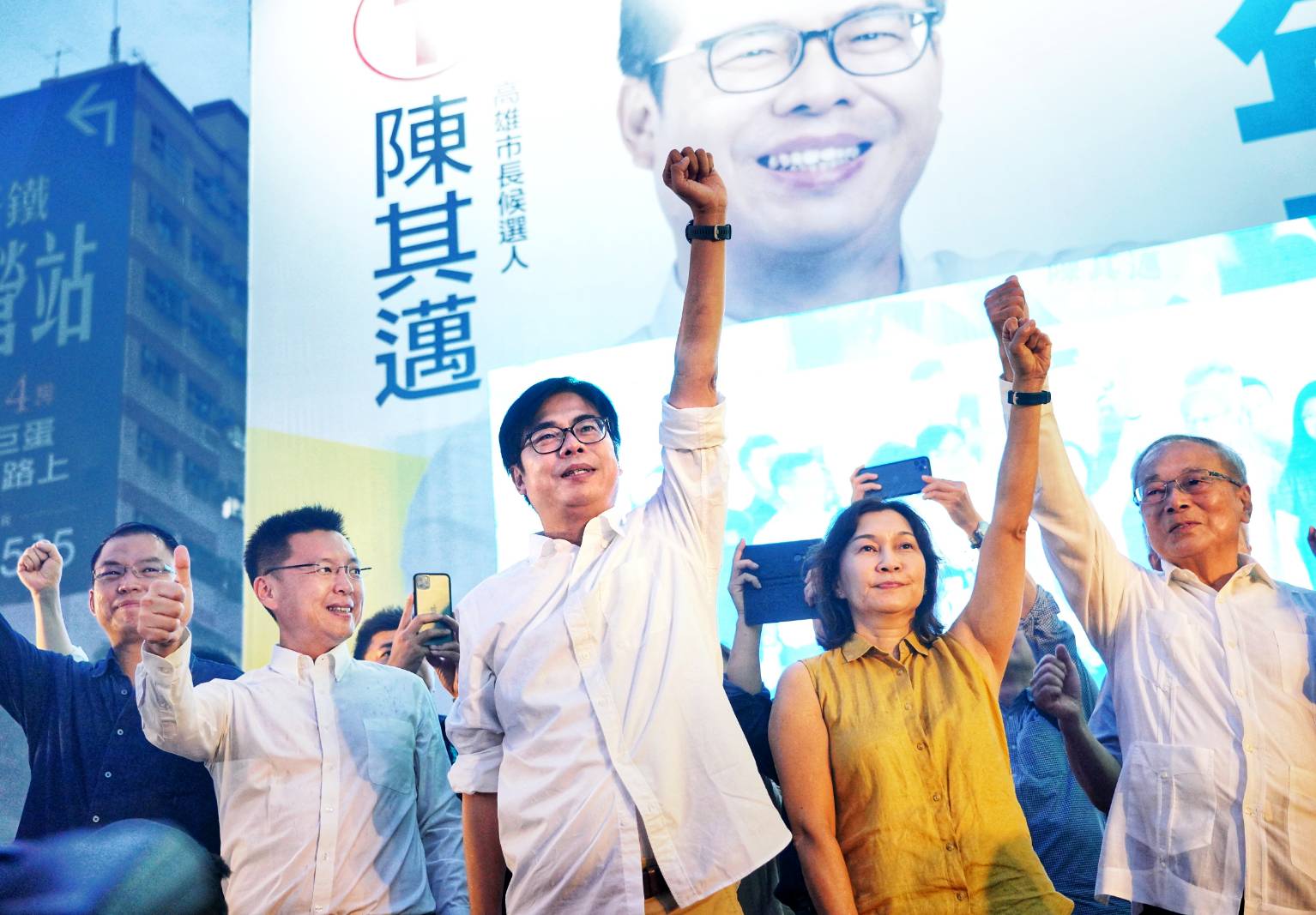 民進黨市長候選人陳其邁獲得67萬1,804票，順利當選高雄市長。