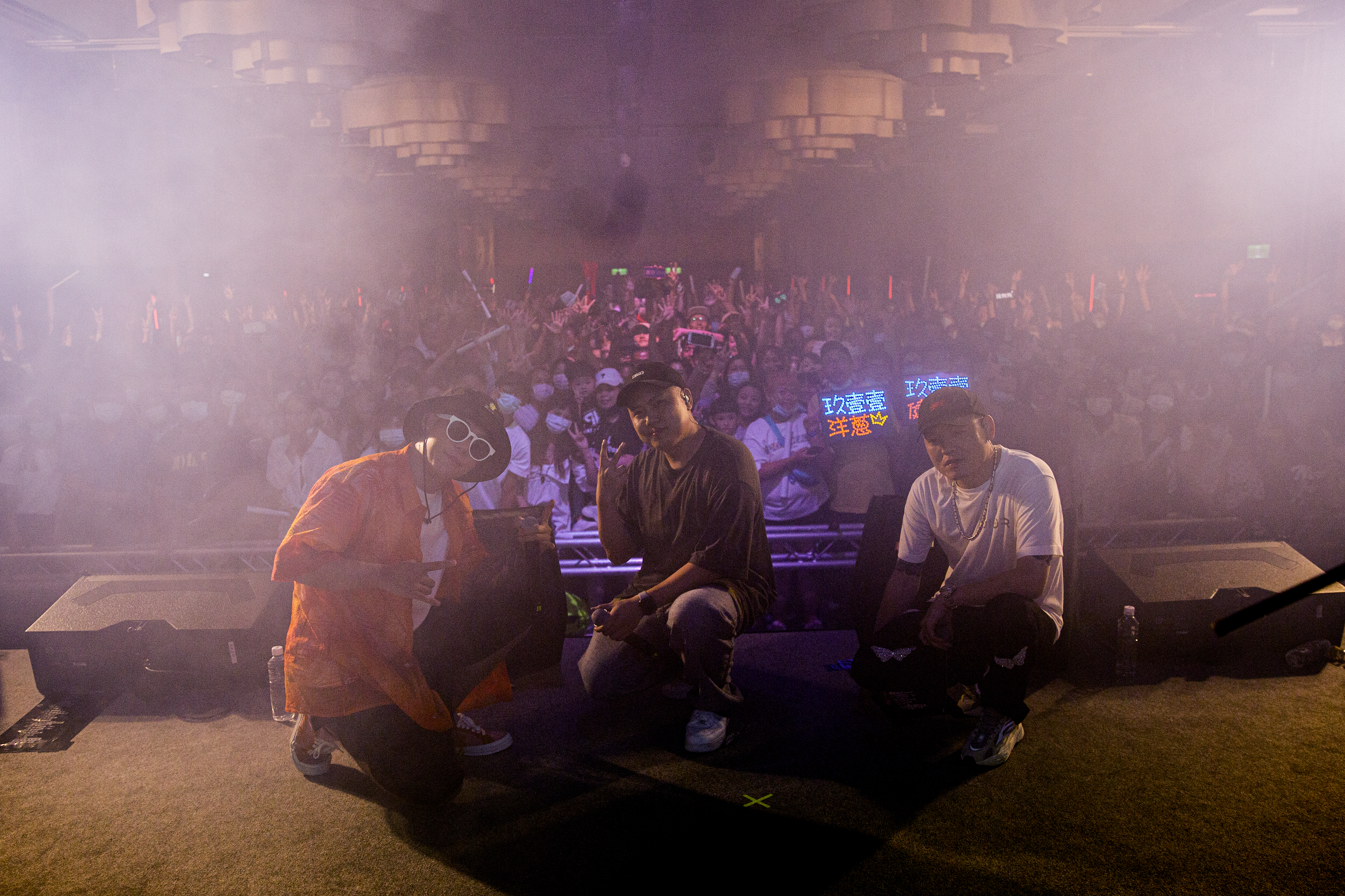 玖壹壹昨(15日)在澎湖喜來登飯店開唱,超過千人到場一起high。(混血兒娛樂提供)