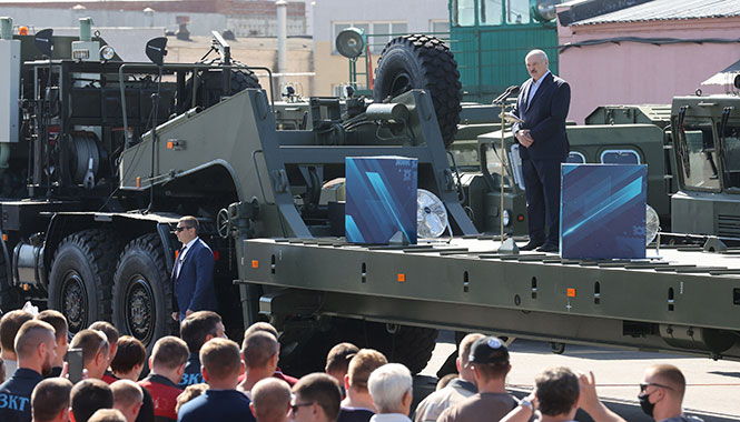 白羅斯總統盧卡申科執政26年，遭疑選舉舞弊，引發民怨抗爭。（翻攝自白羅斯總統府官網）